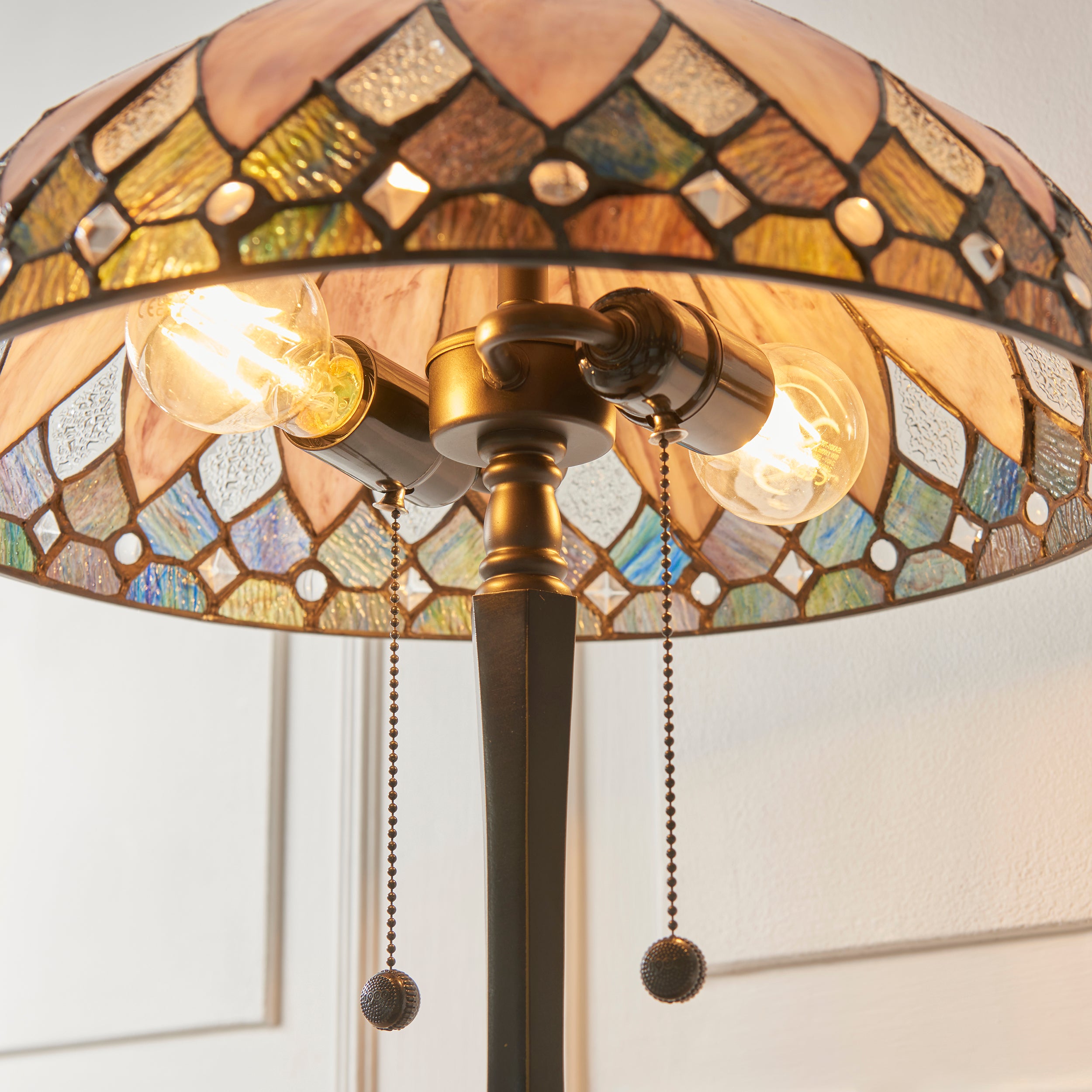 Interiors 1900 Brooklyn Medium 2 Light Tiffany Table Lamp