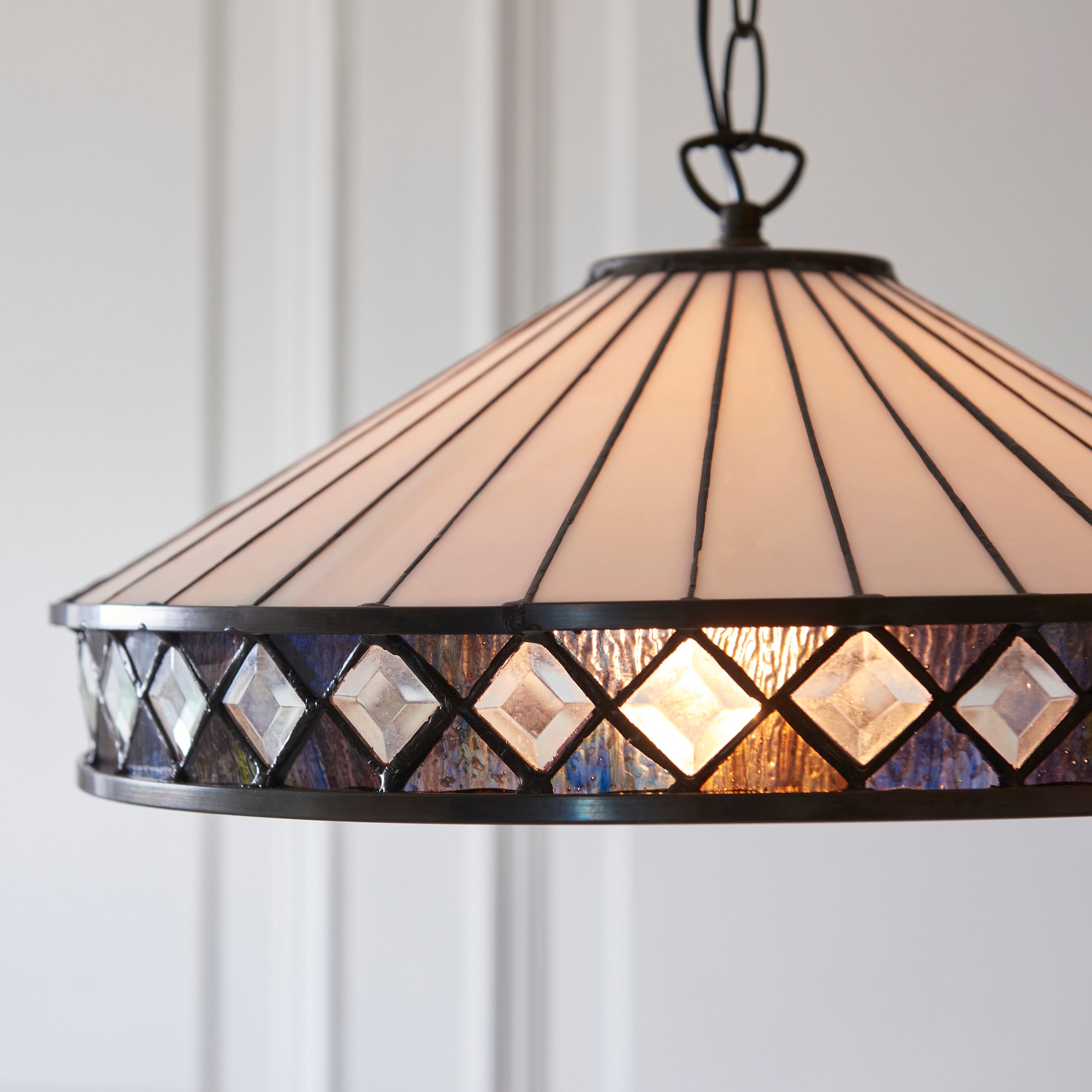 Fargo Medium Tiffany Ceiling Light 1 Bulb Fitting