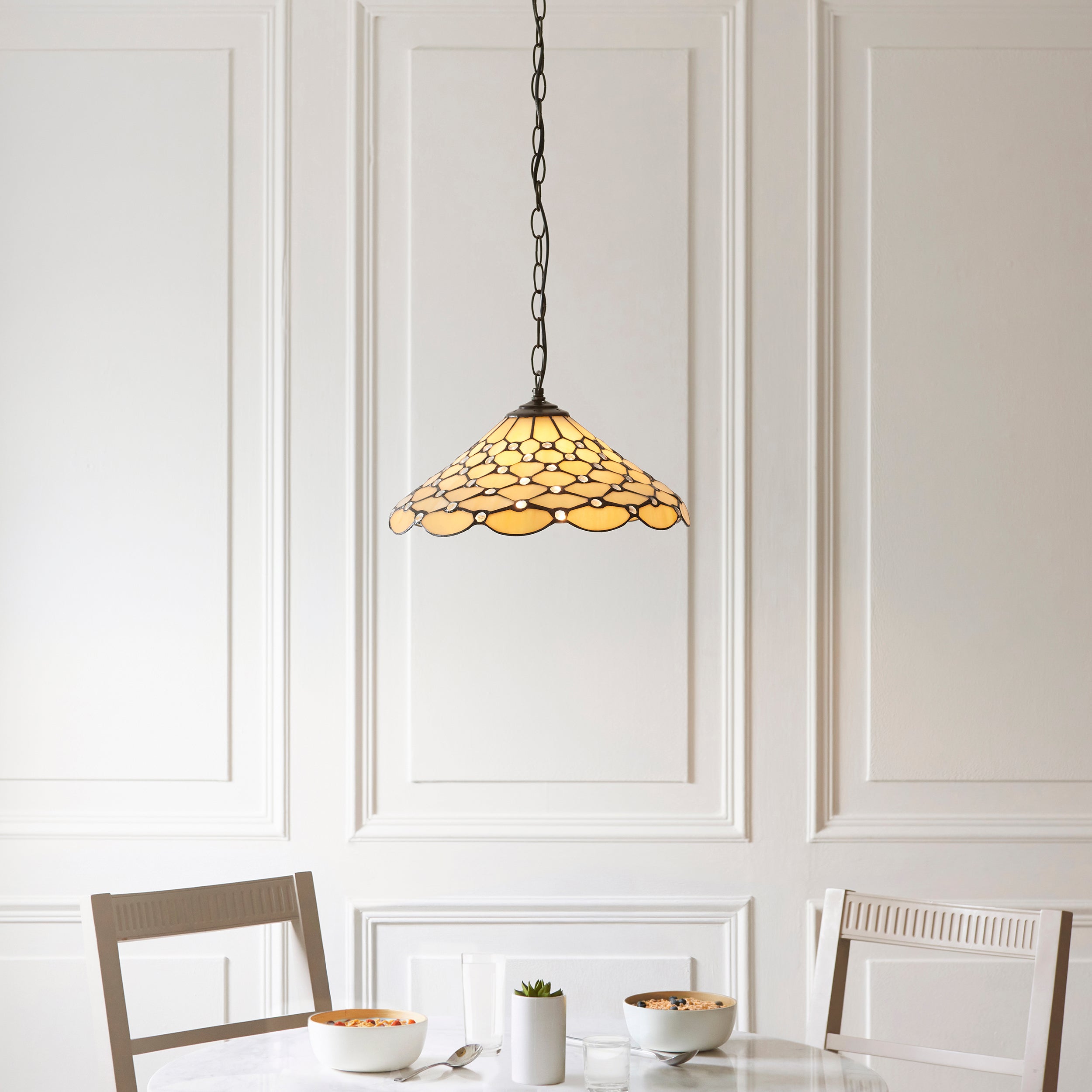 Pearl Tiffany Ceiling Light - Single Bulb Fitting