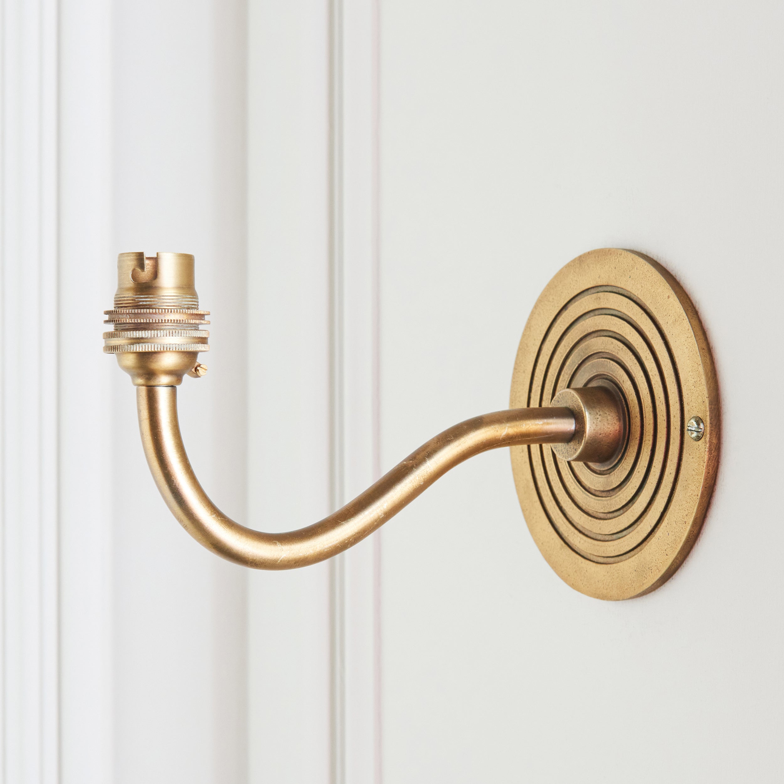 Ripple Curve Brass Wall Fitting