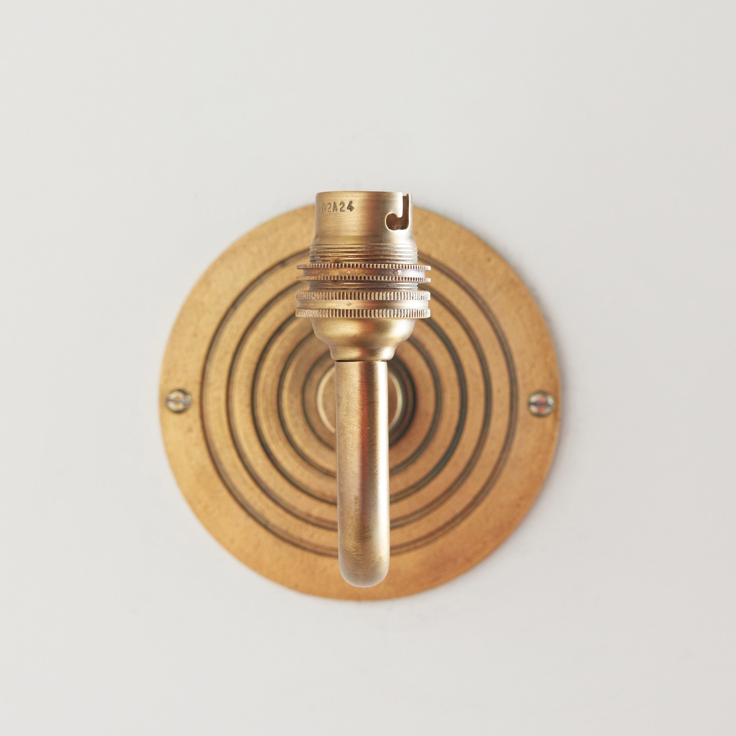 Ripple Curve Brass Wall Fitting