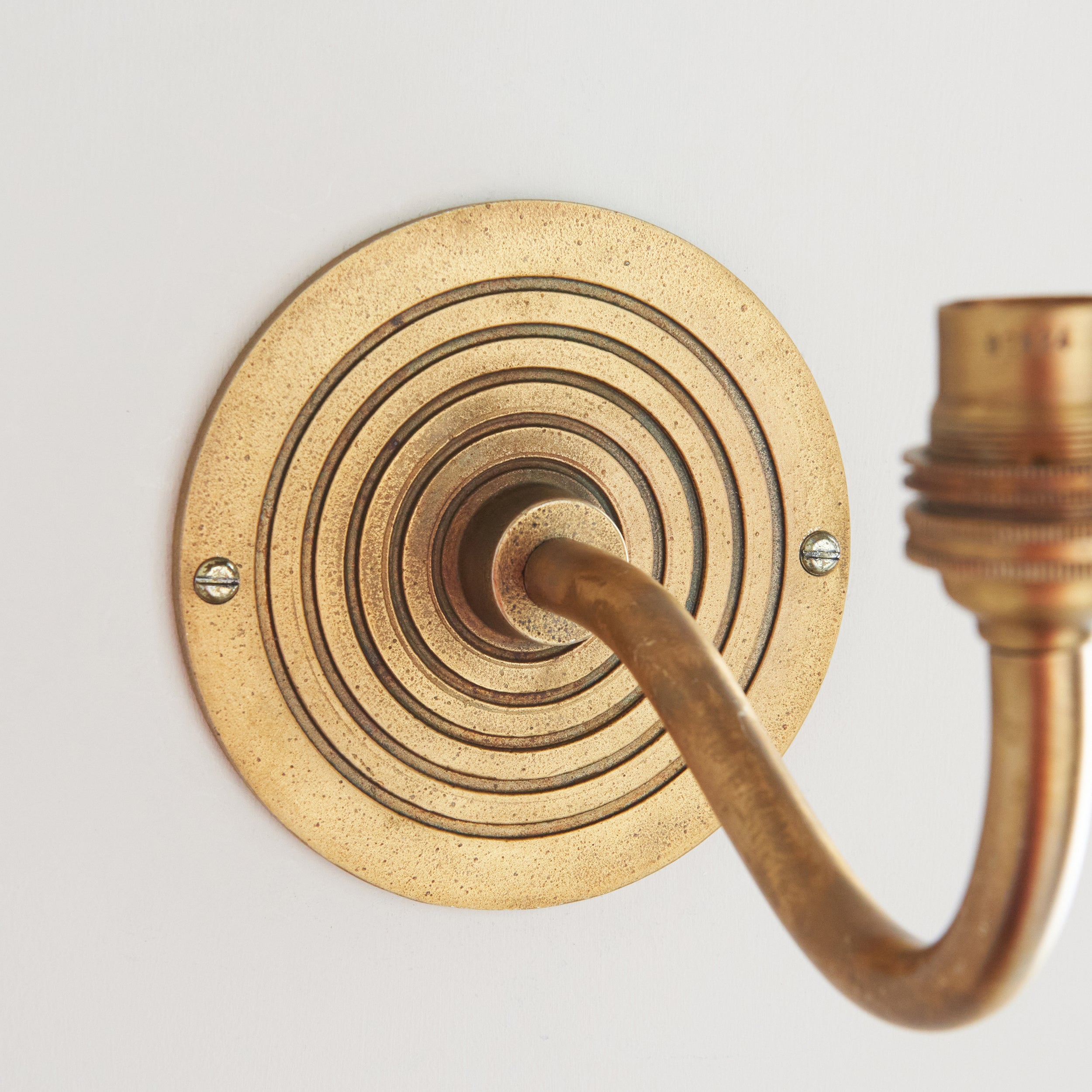 Ripple Curve Brass Wall Fitting