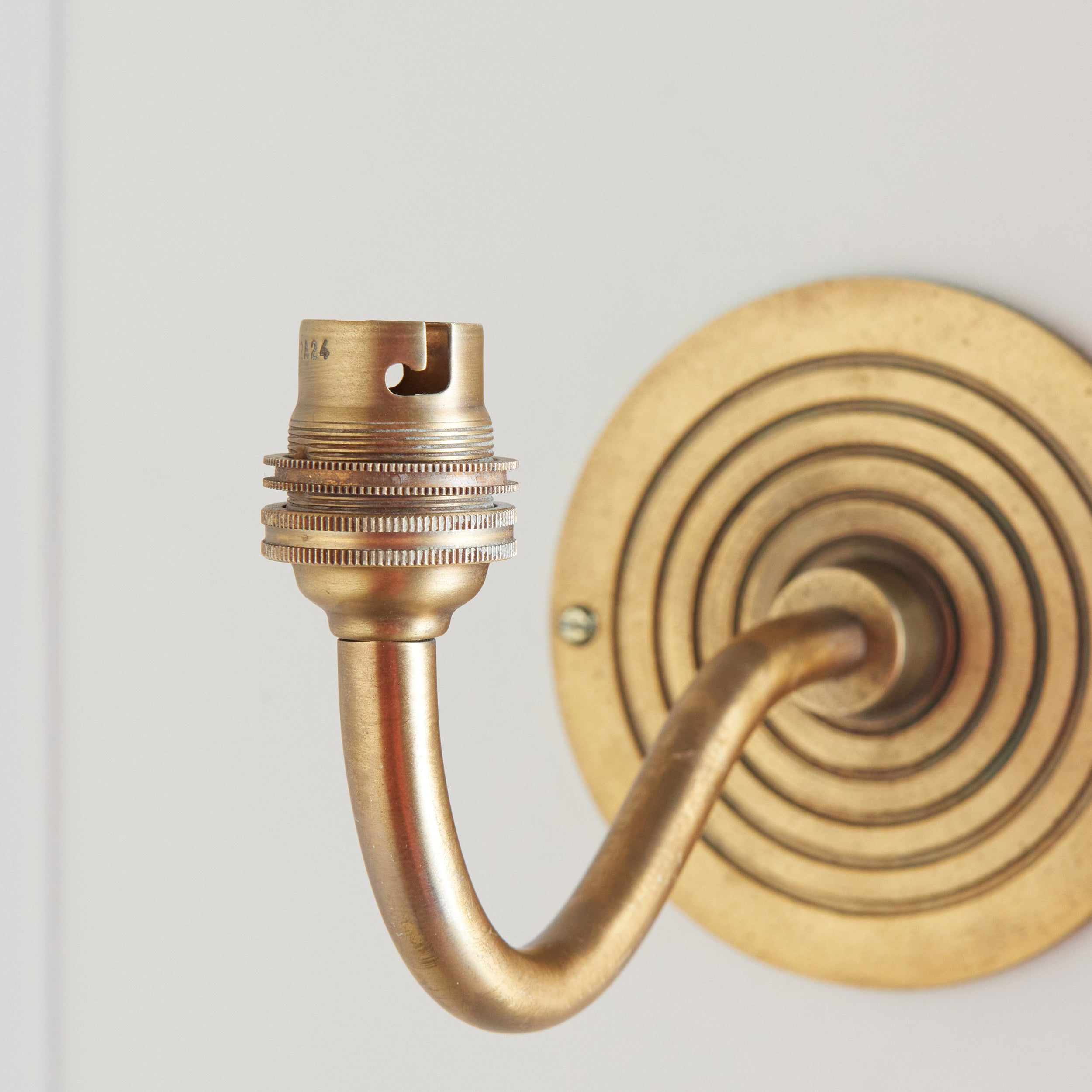 Ripple Curve Brass Wall Fitting