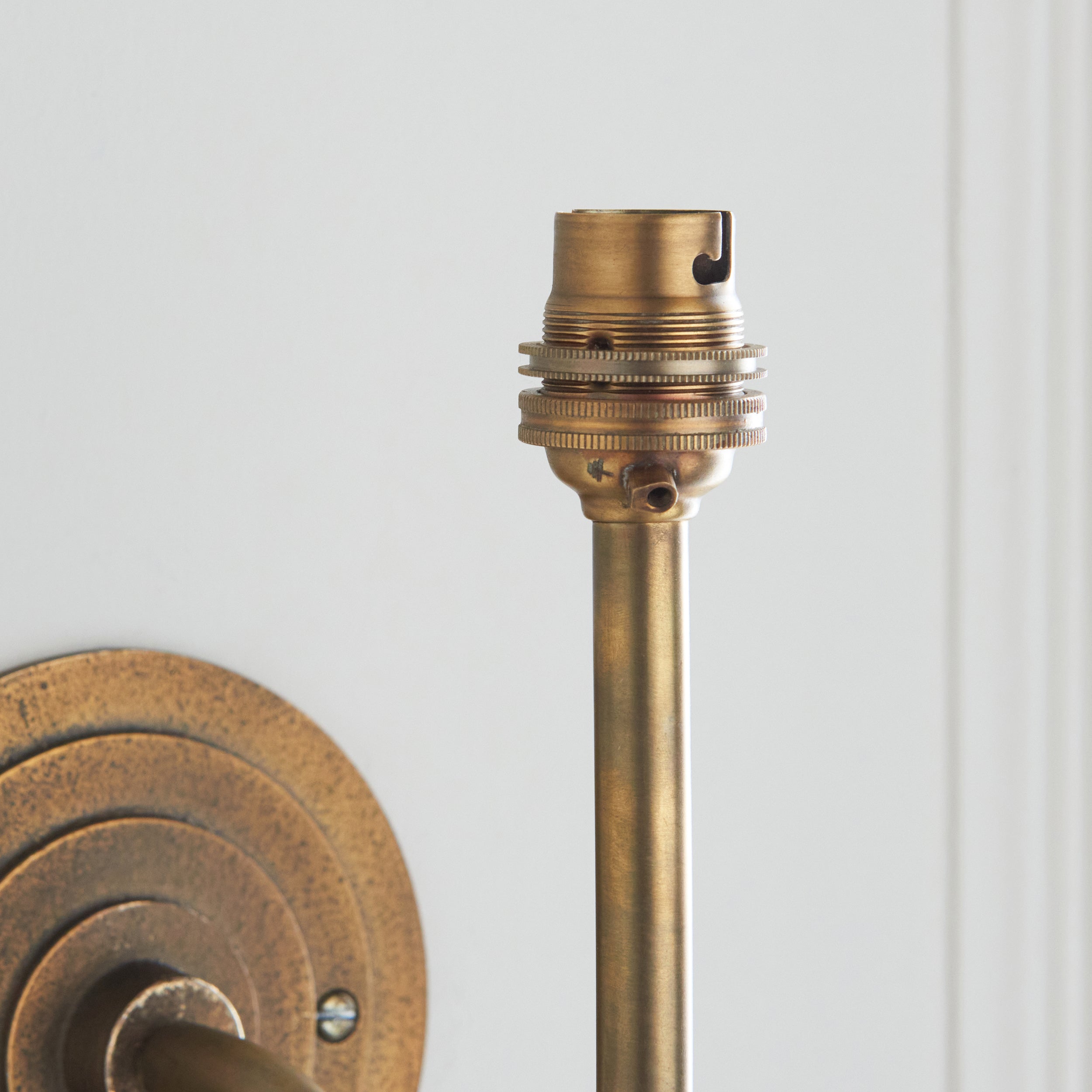 Halo Swan Brass Wall Fitting