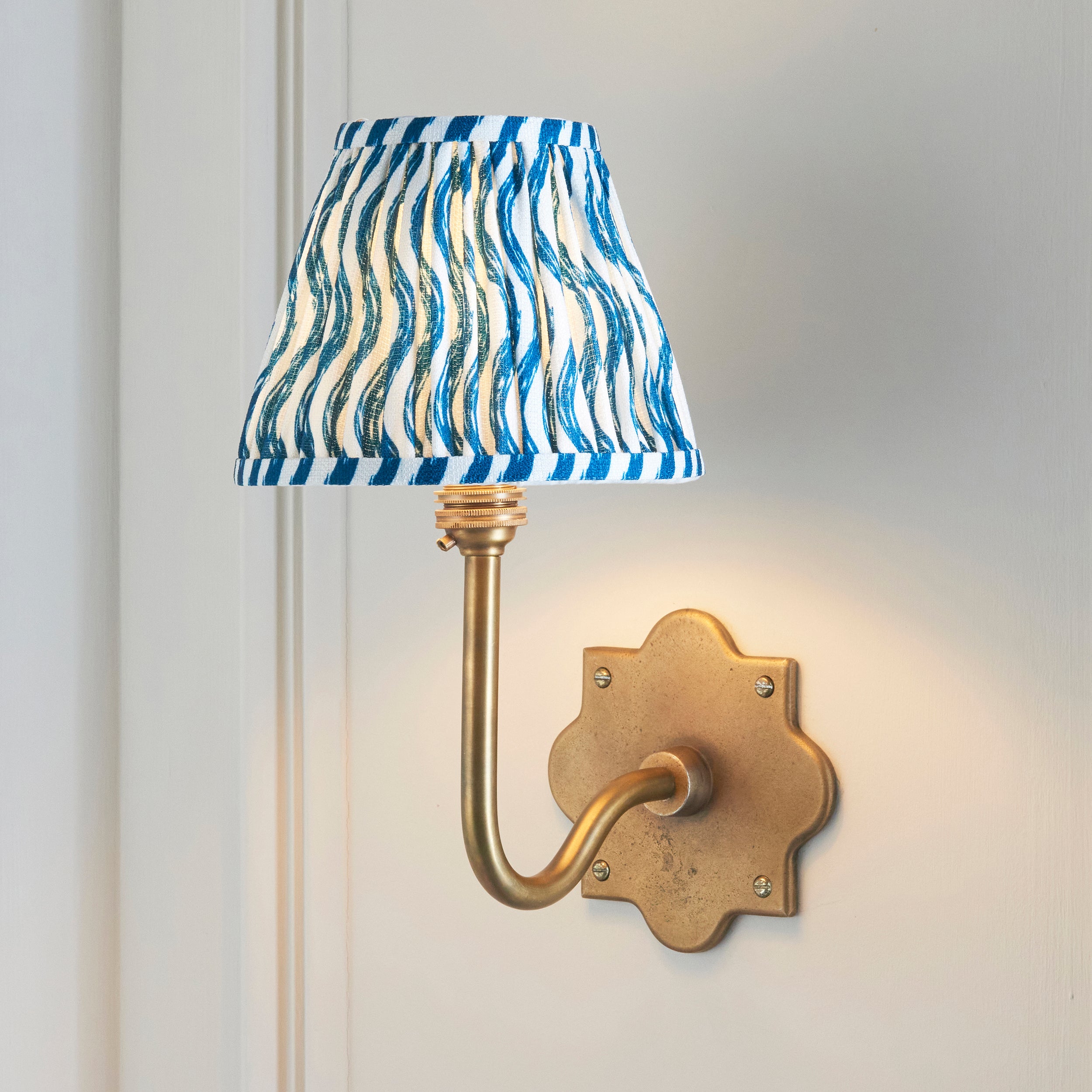 Anvil Swan Antique Brass Wall Light & Ripple 16cm Blue Shade