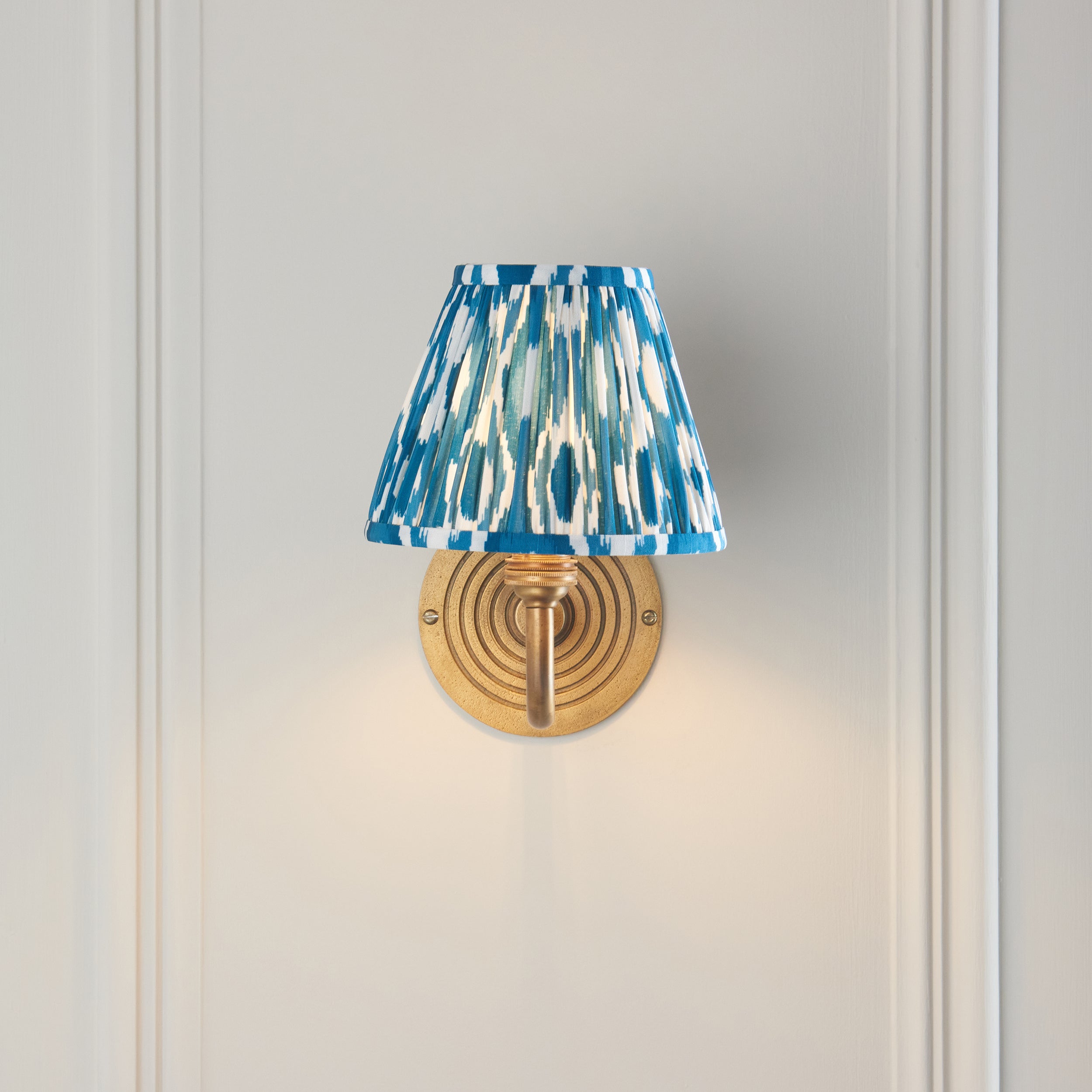 Ripple Curve Brass Wall Light & Blue Ikat 16cm Shade