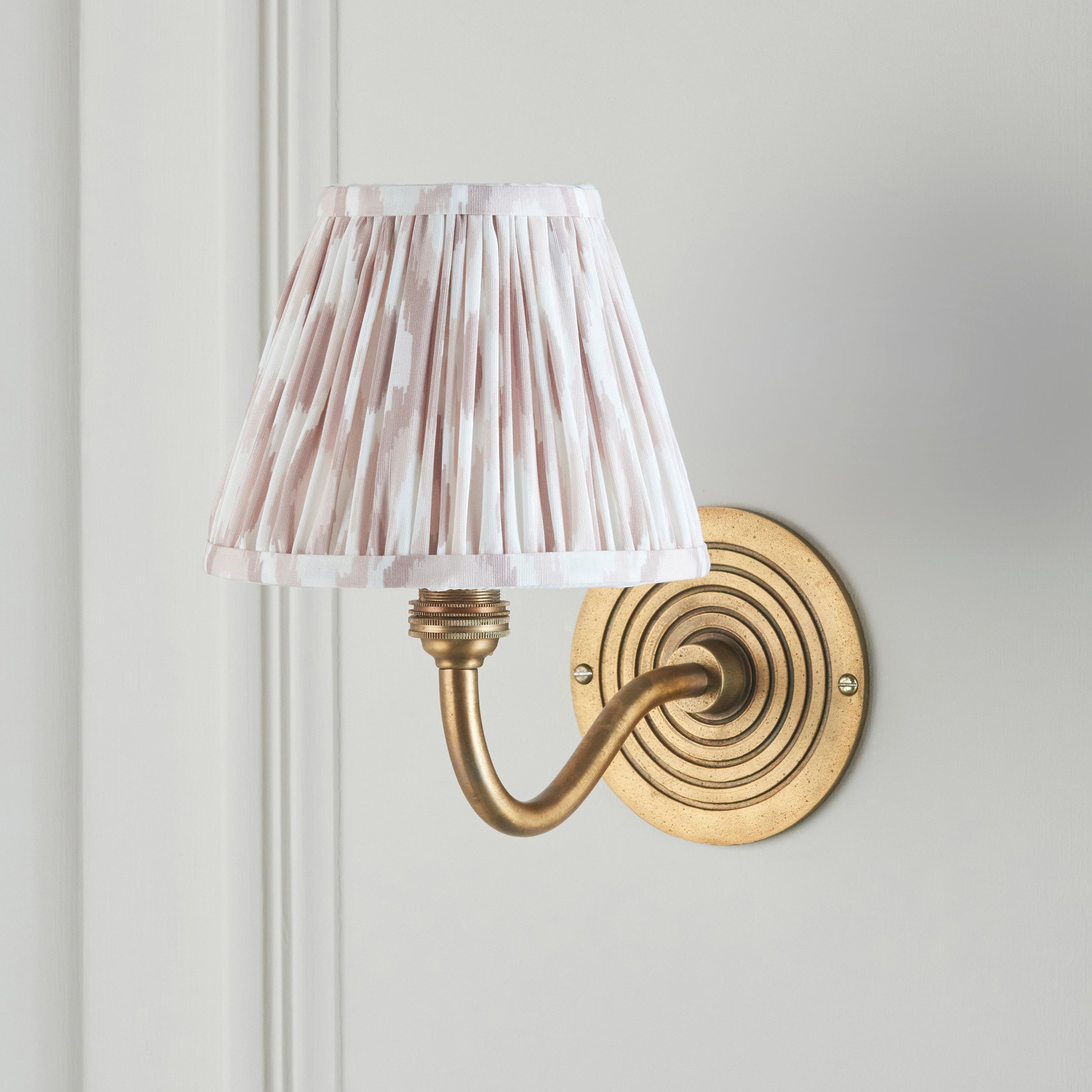 Ripple Curve Brass Wall Light & Neutral Ikat 16cm Shade