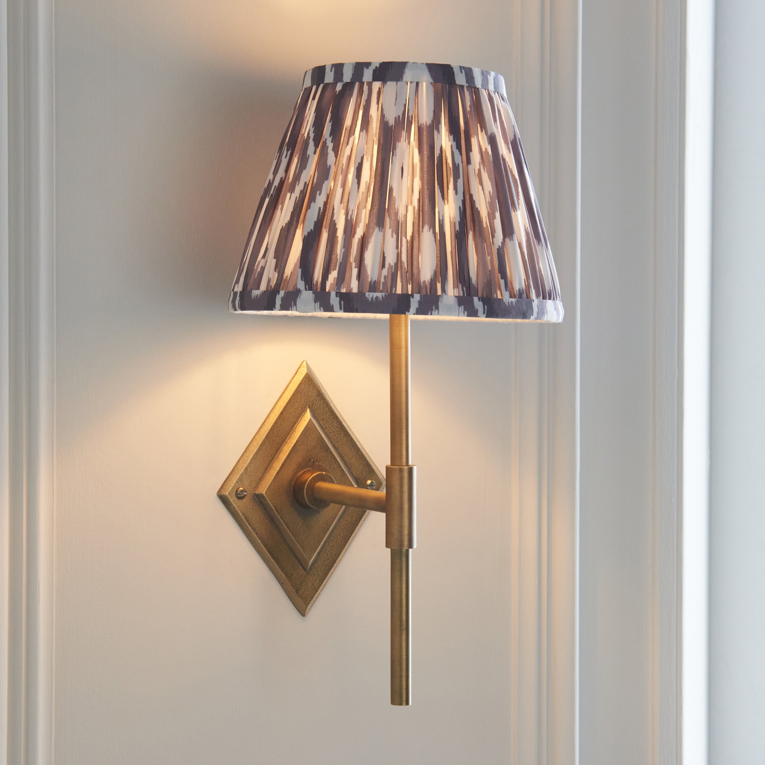 Diamond Brass Tall Wall Light & Grey Ikat 20cm Shade
