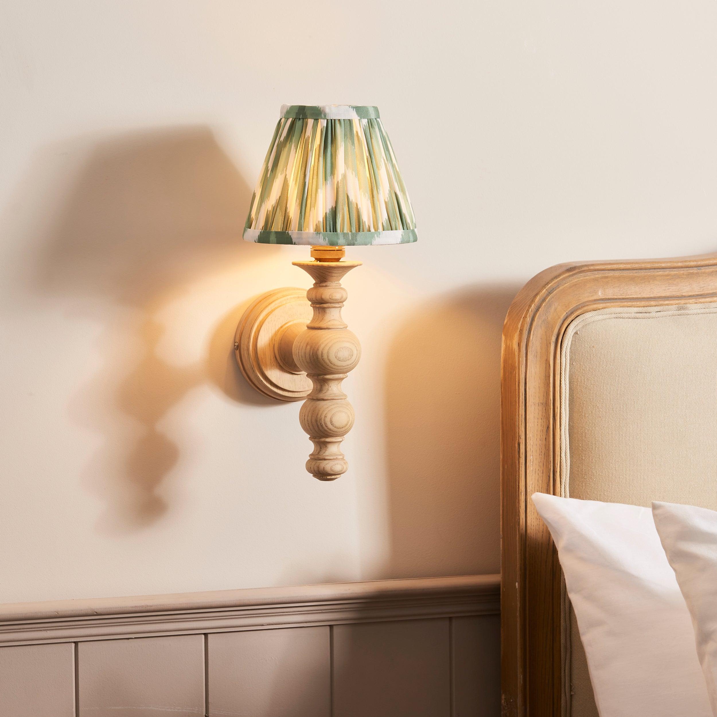 Bibury Wooden Wall Light & Zigzag 16cm Cotswold Green Shade