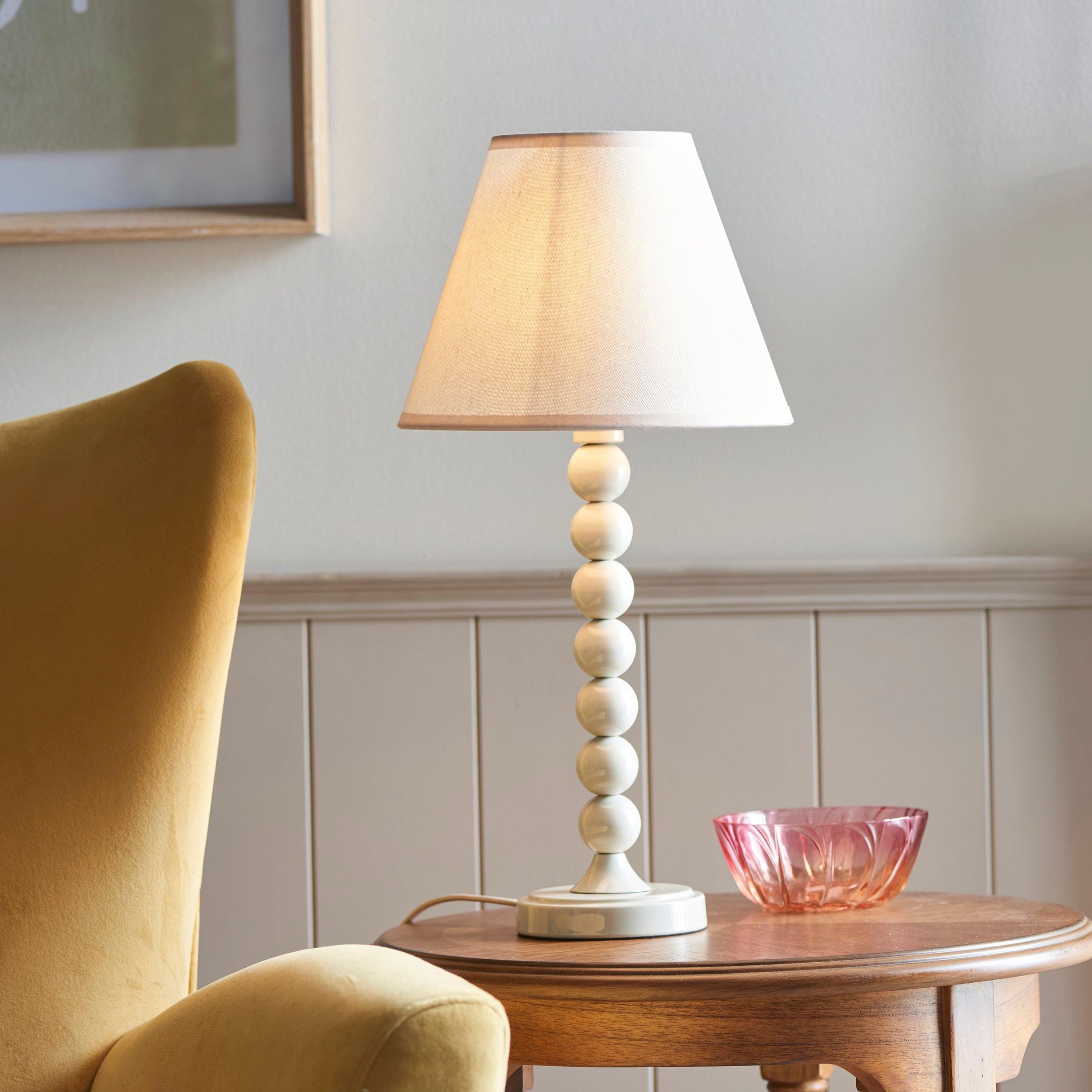 Higgledy White Table Lamp & Ivy 25cm Vintage White Shade