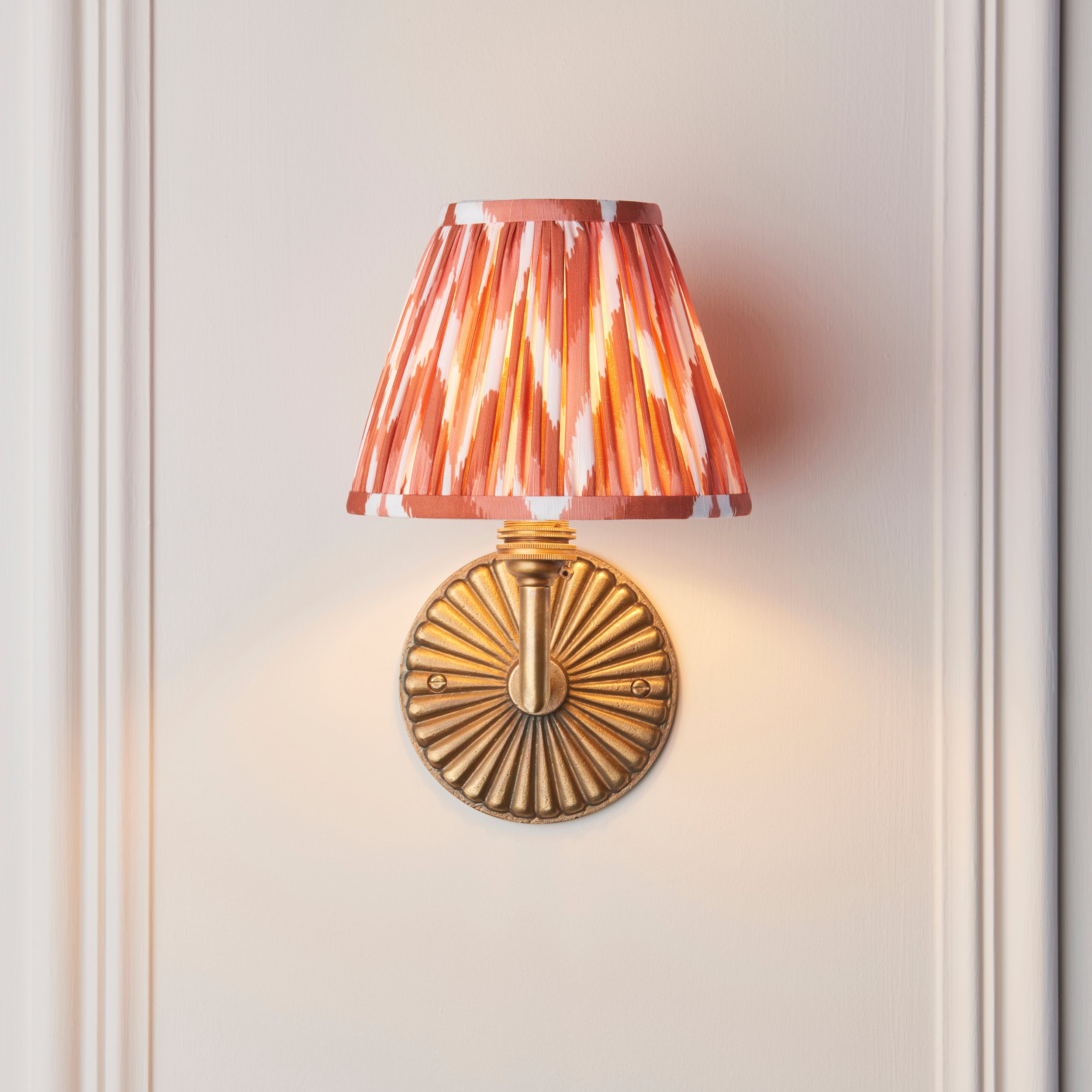 Dahlia Angle Brass Patina & Orange Zigzag 16cm Shade
