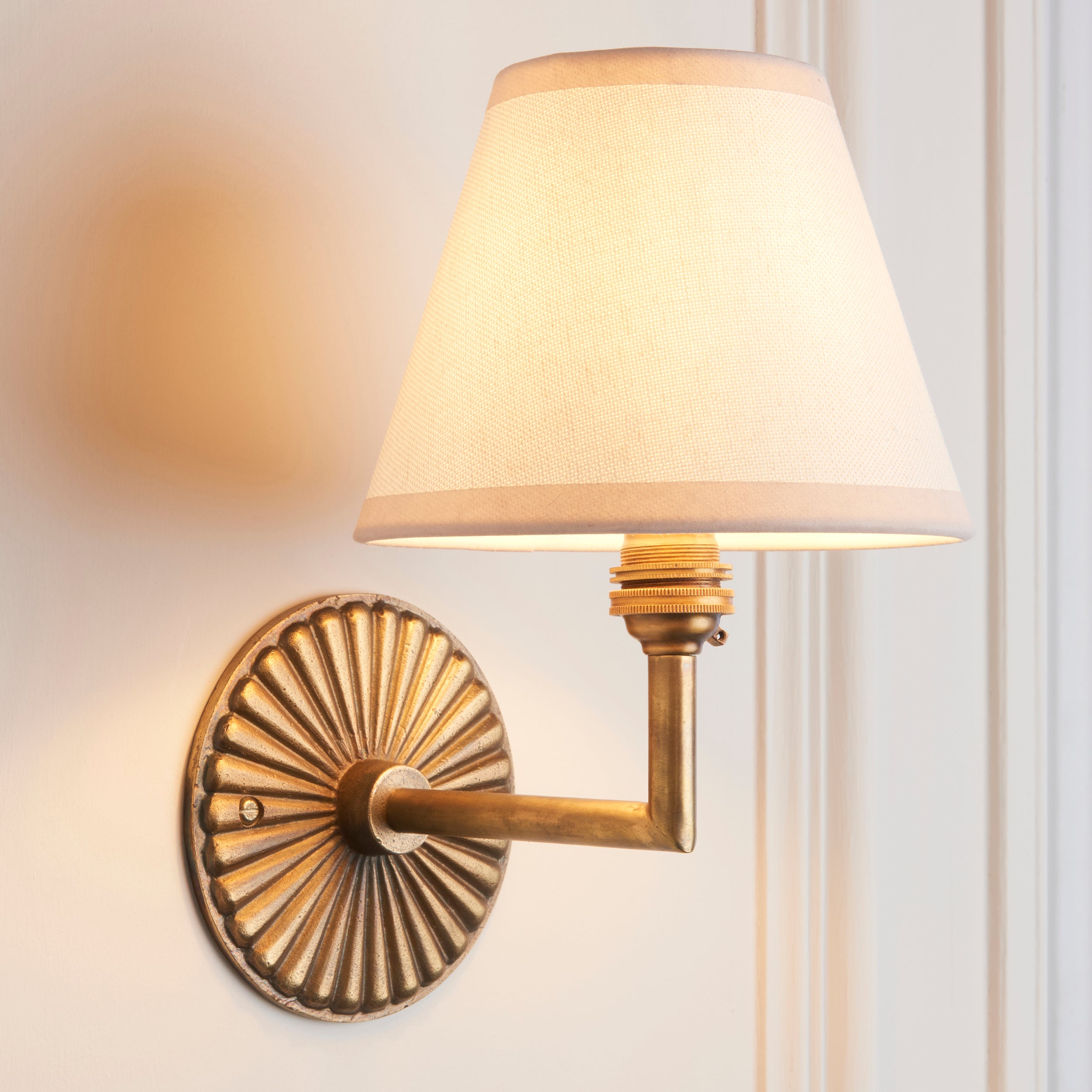 Dahlia Angle Brass Patina Wall Light & White Ivy 16cm Shade