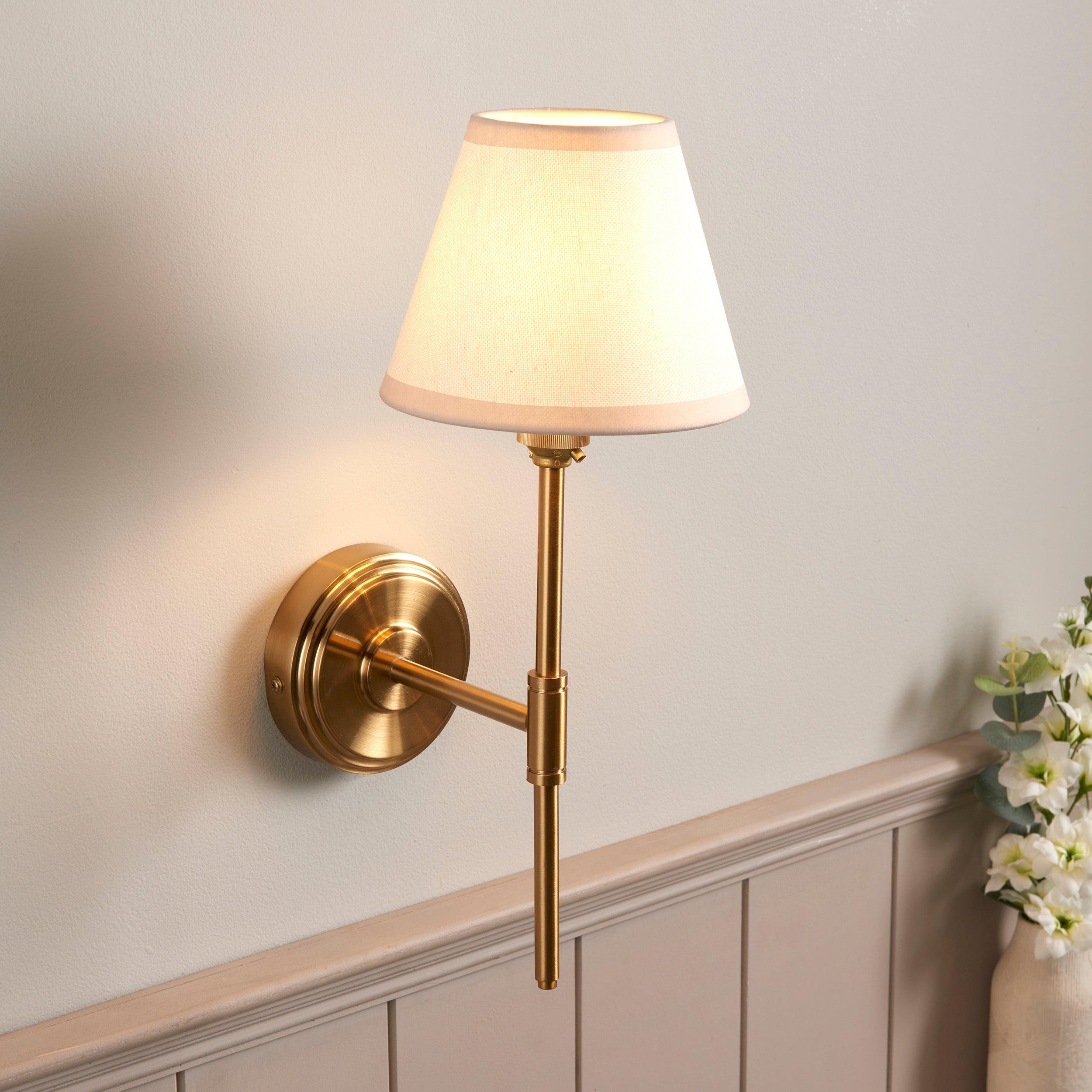 Step T Bar Brass Wall Light & Ivy 16cm Vintage white Shade