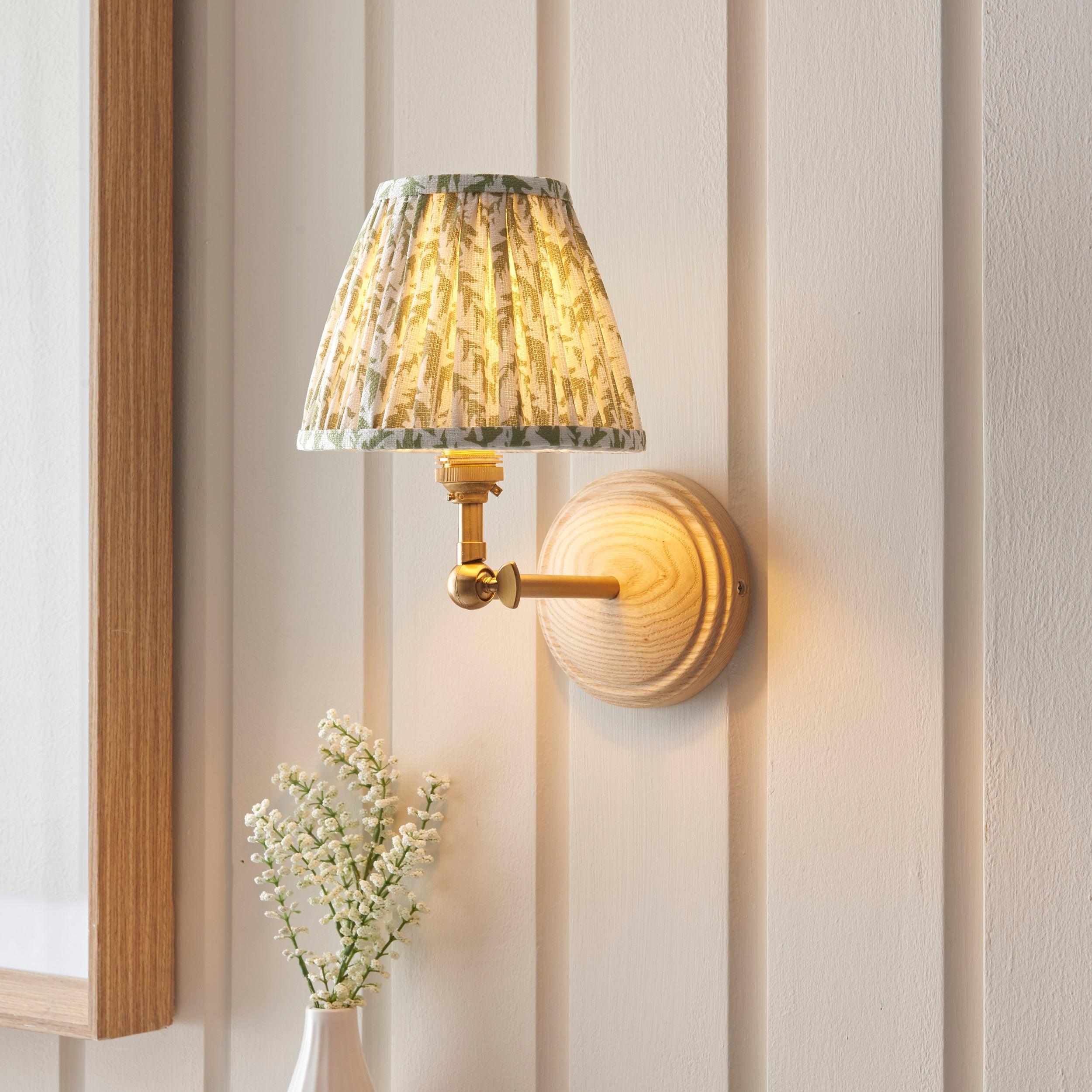 Wood Wing Wall Light | 16cm Green Leaf Shade | Tiffany Lighting