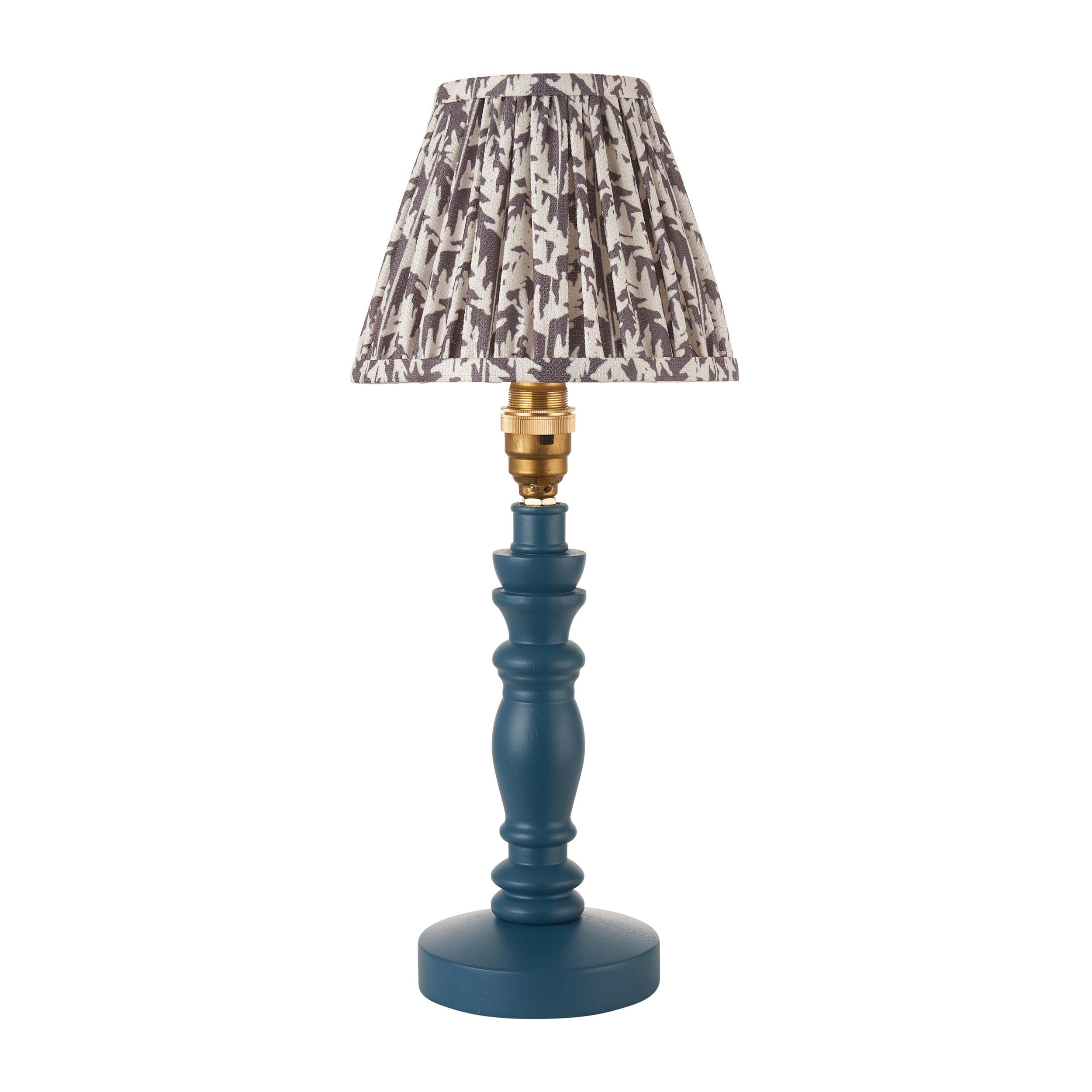 Bibury Blue Table Lamp & Leaf 16cm Pearl Grey Shade