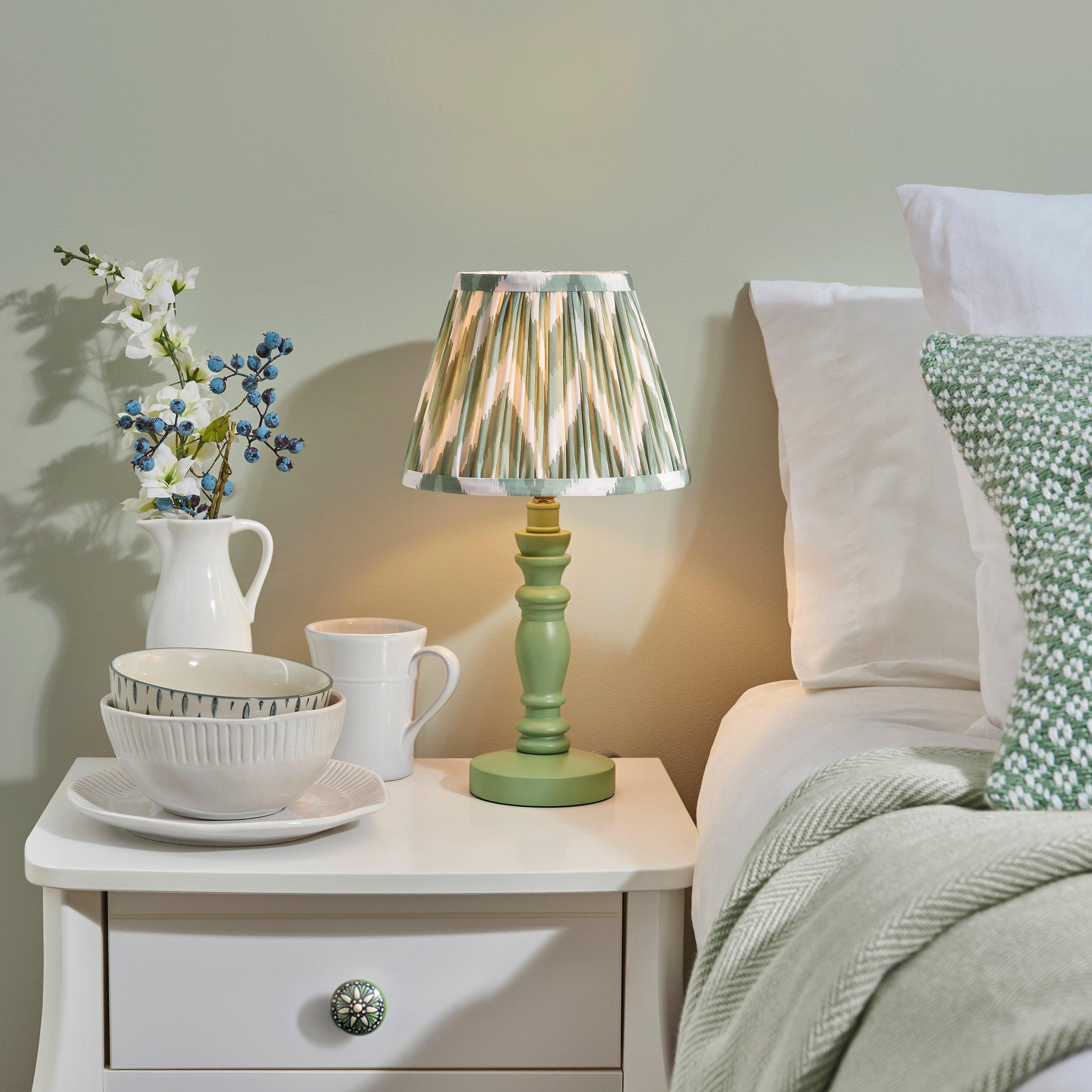 Bibury Green Table Lamp & Zigzag 20cm Cotswold Green Shade