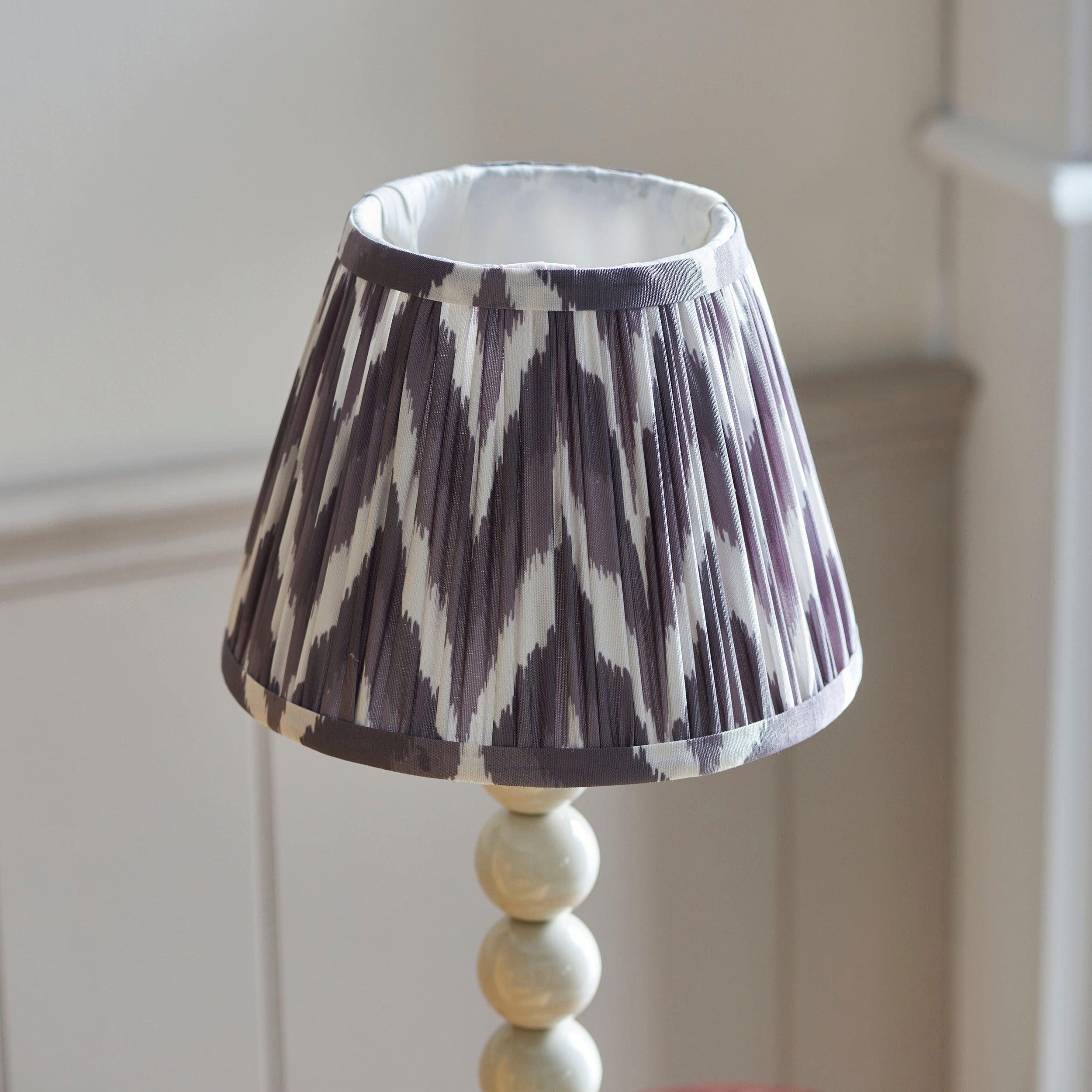 Higgledy White Table Lamp & Zigzag 20cm Pearl Grey Shade