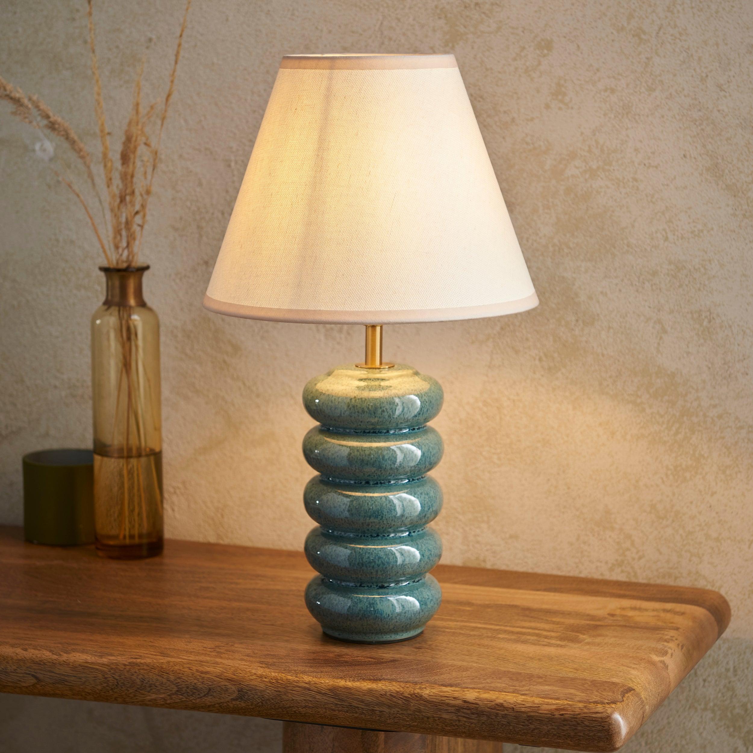 Squash Ceramic Table & Ivy 25cm Vintage White Shade