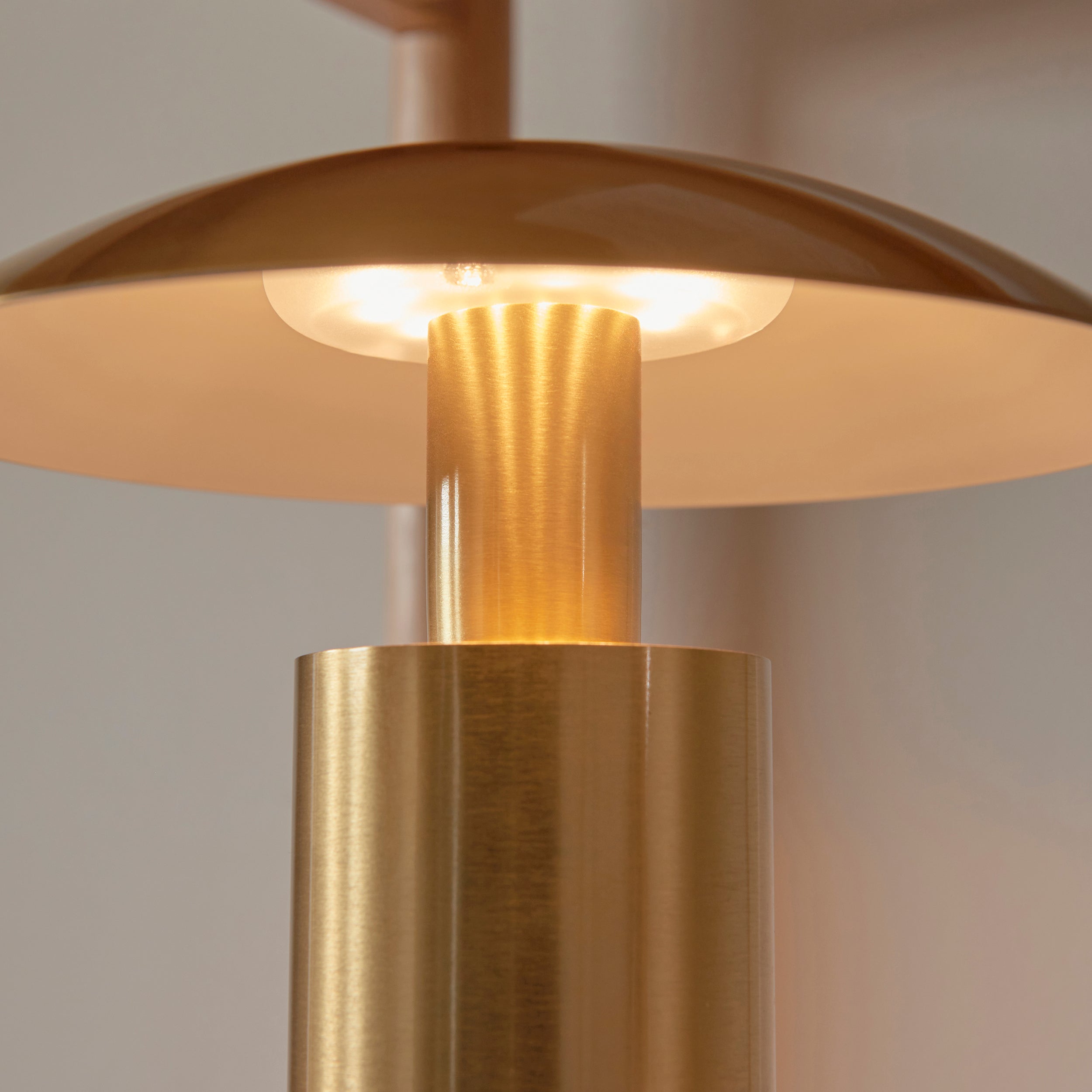 Sunset Gold Rechargeable Table Lamp
