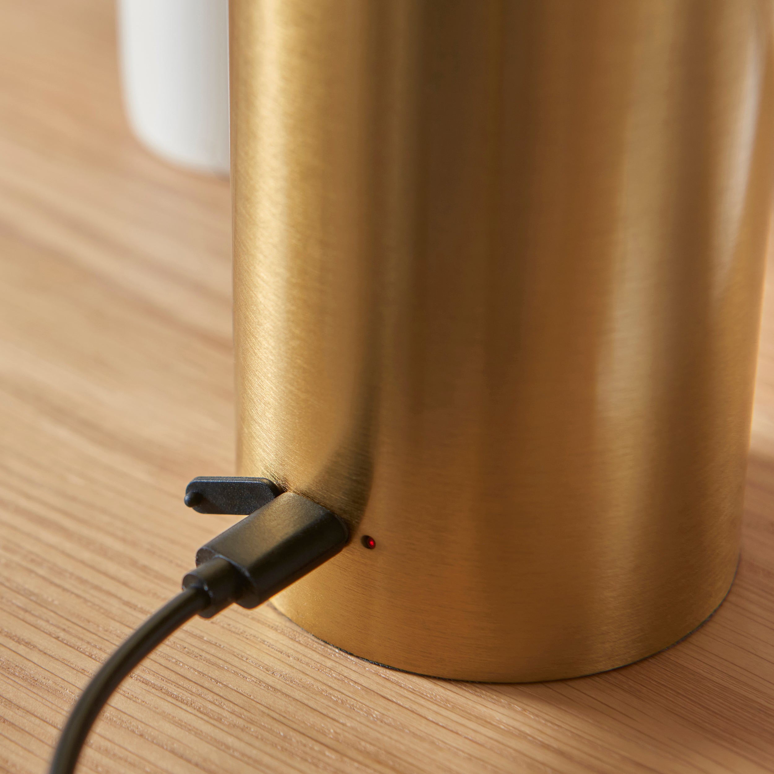 Sunset Gold Rechargeable Table Lamp