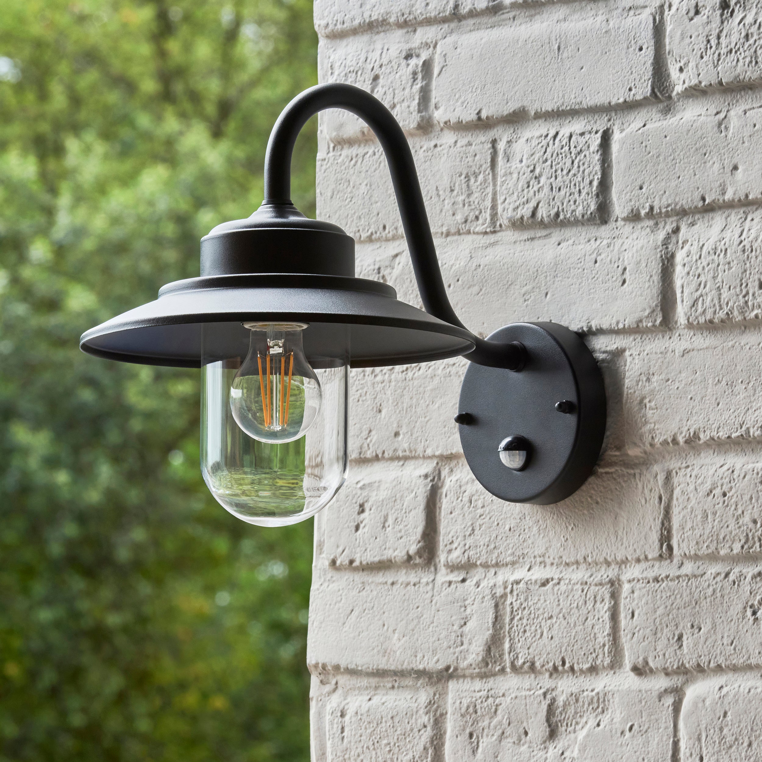 Thornton PIR Black Outdoor Wall Light - IP44