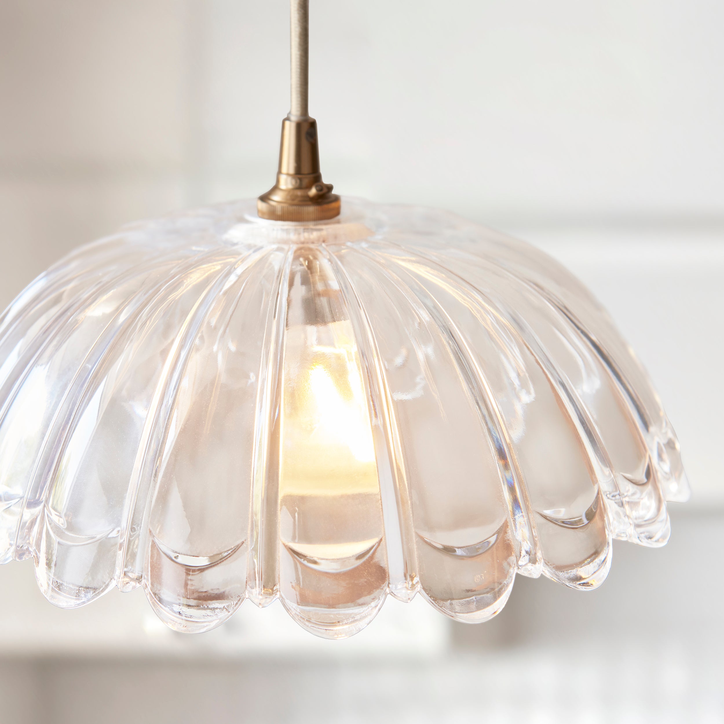 Eltham & Carnation Glass Pendant - Natural Braided Cable