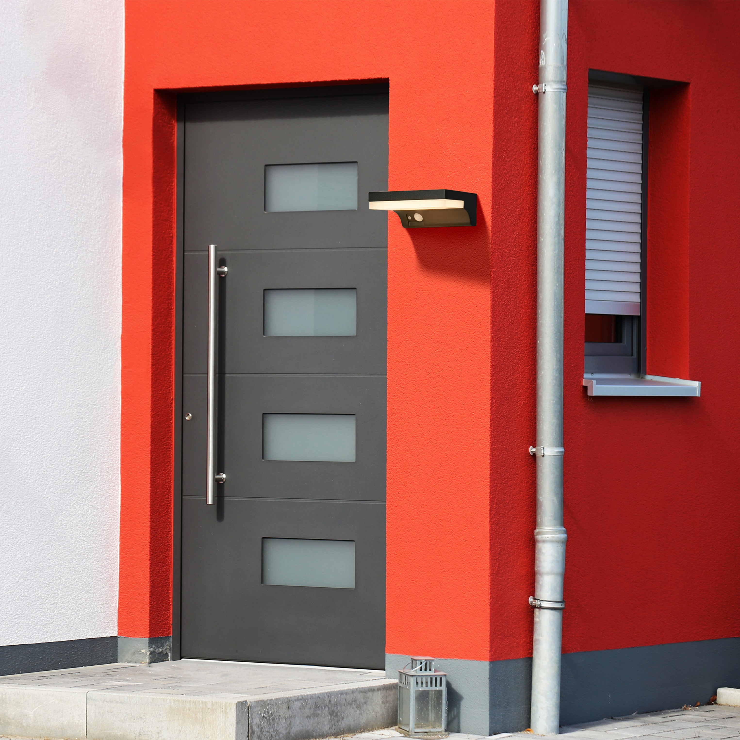 Searchlight Solar Black LED Outdoor Wall Light - 6cm