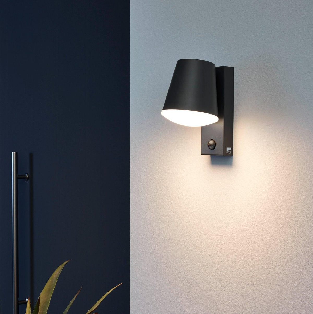 eglo caldiero ip44 grey led outdoor pir wall light hallway lighting