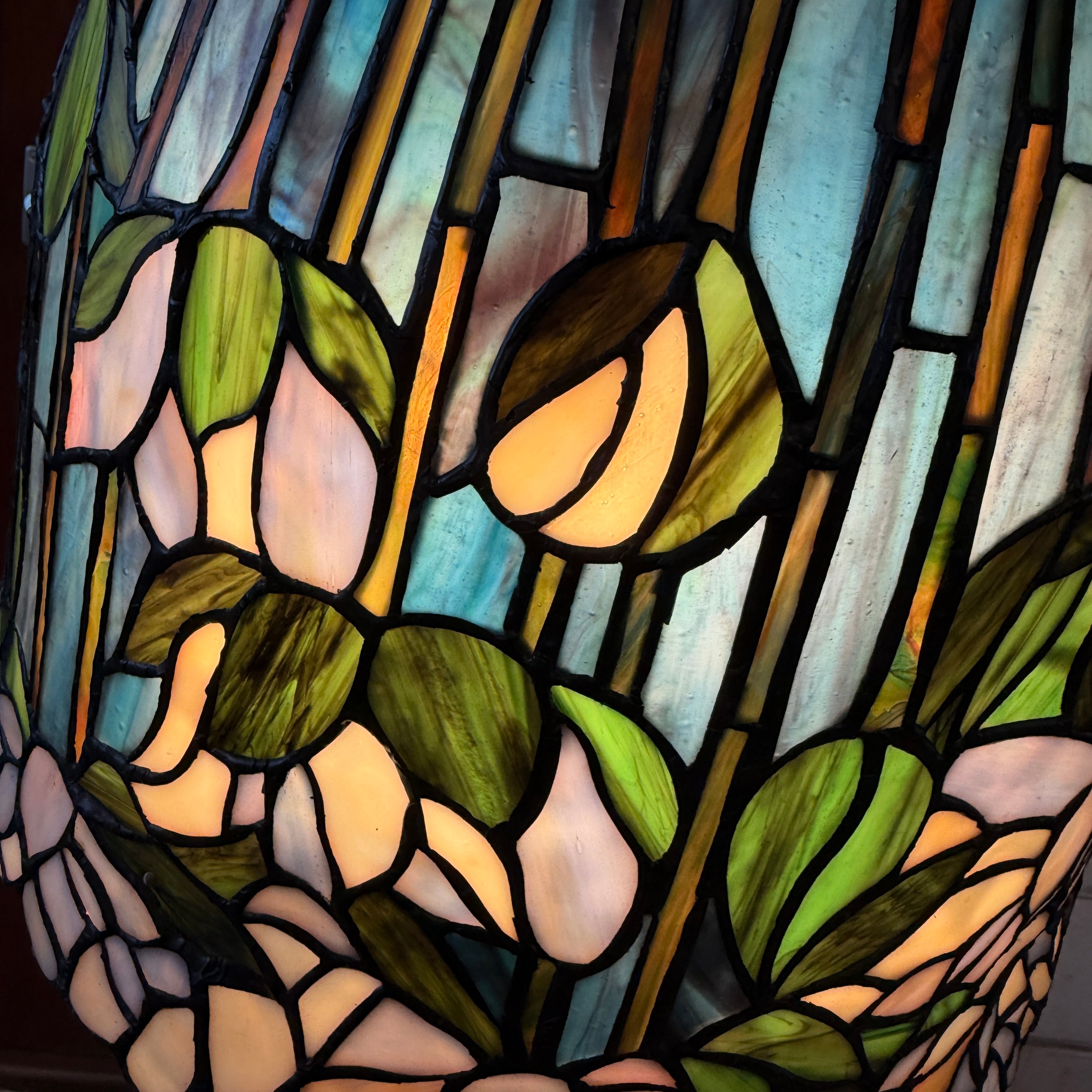 Iris Tiffany Floor Lamp