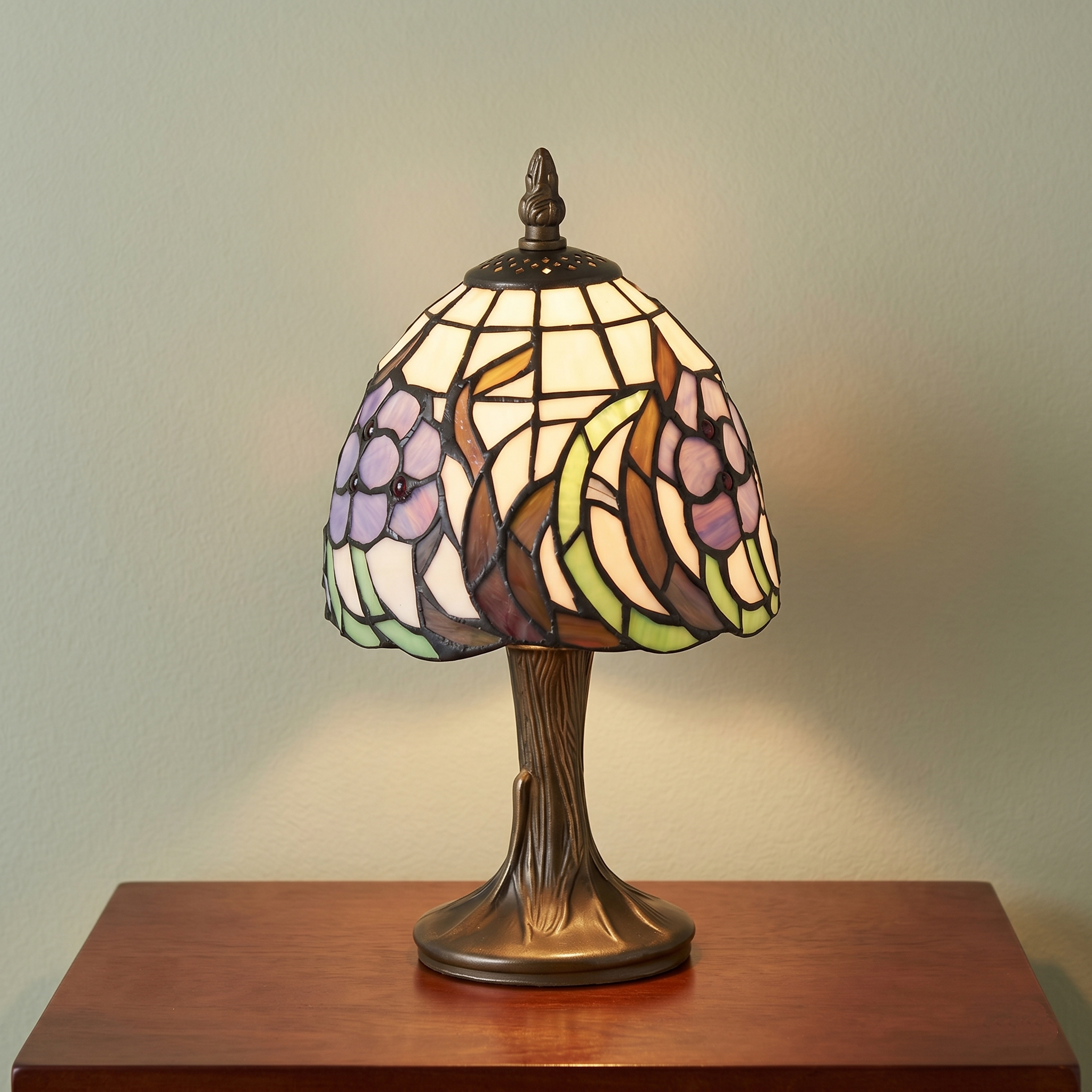 Oaks Blue Flower Tiffany Bedside Table Lamp