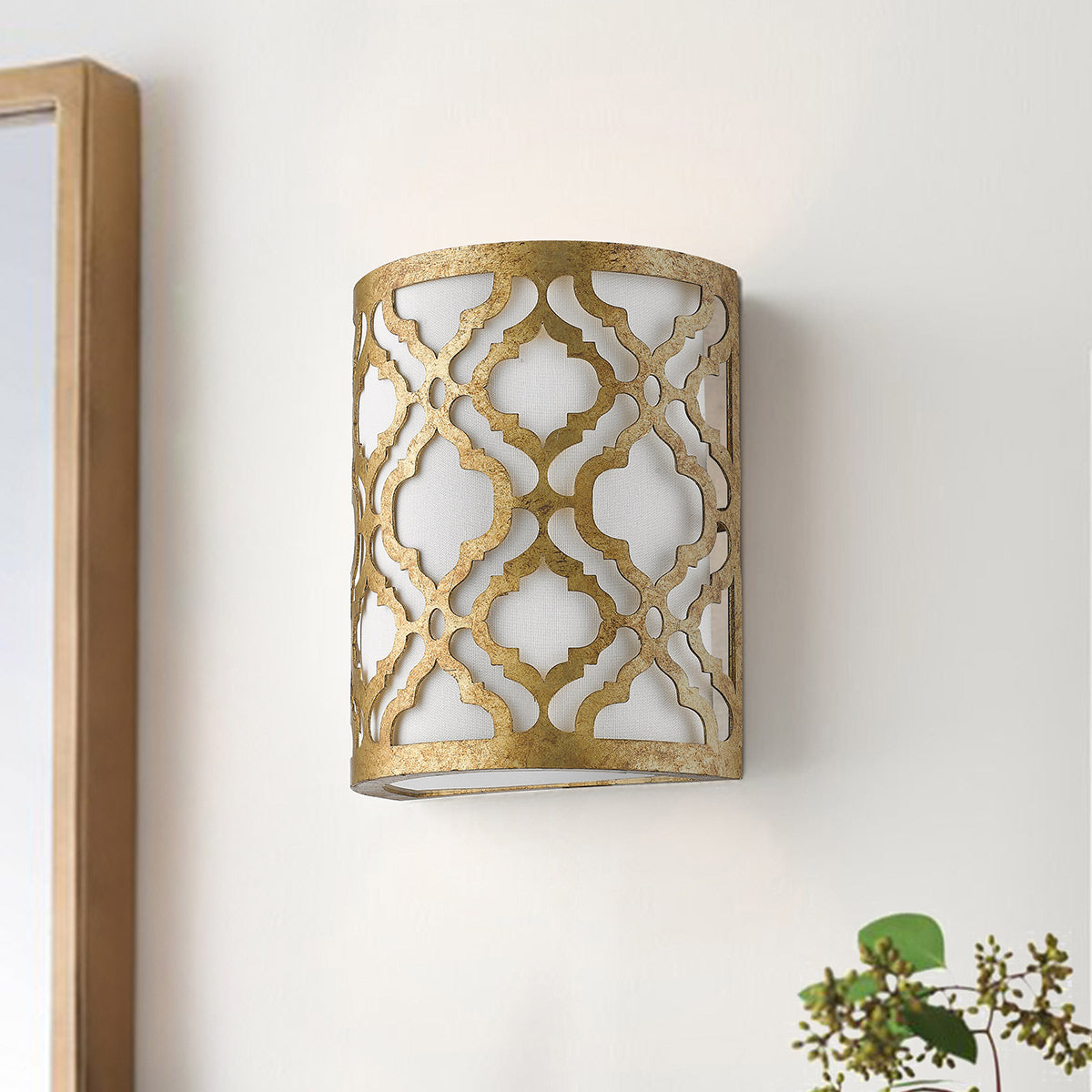 Gilded Nola Arabella 1 Light Gold Wall Light