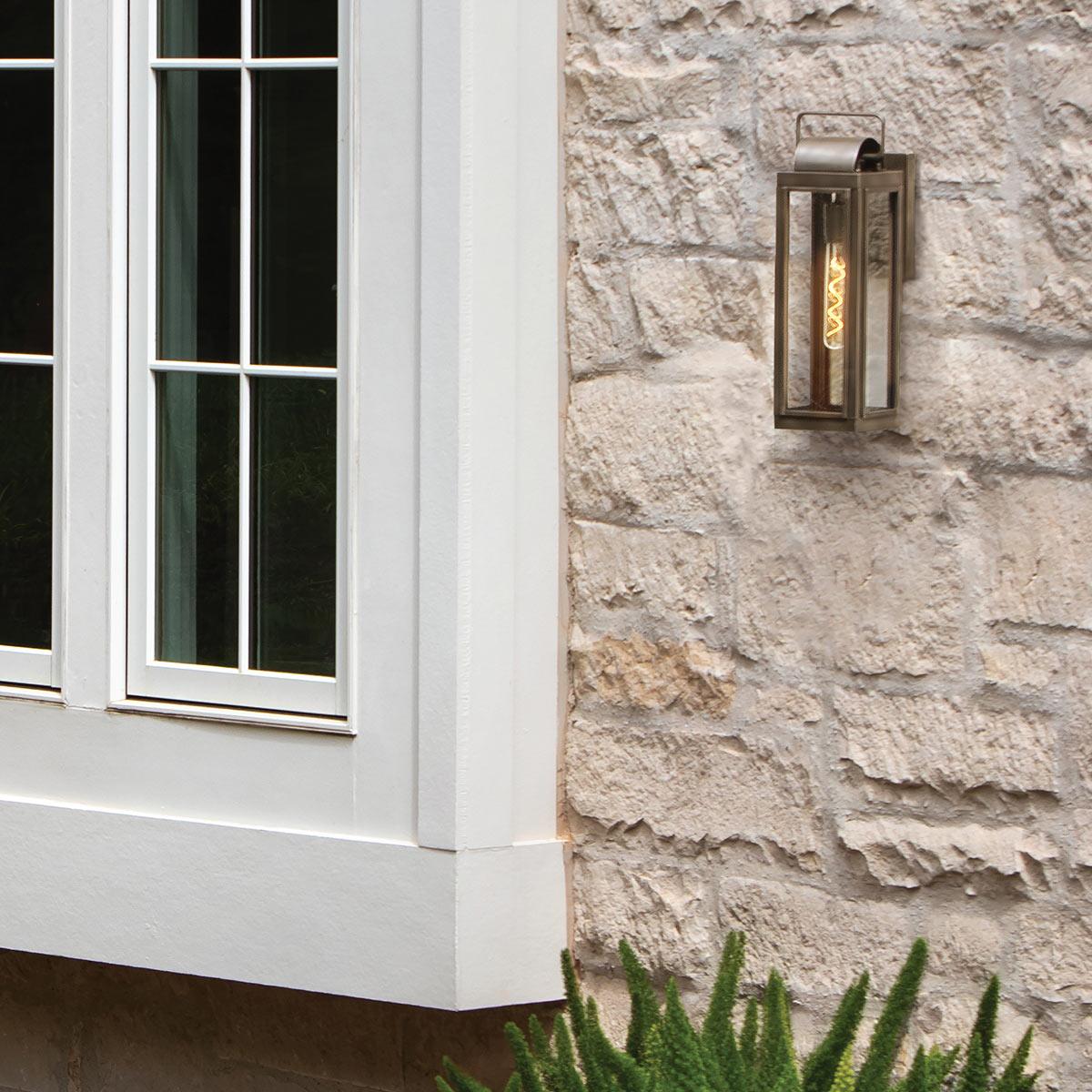 Hinkley Sag Harbor 1 Light Small Bronze Outdoor Wall Light