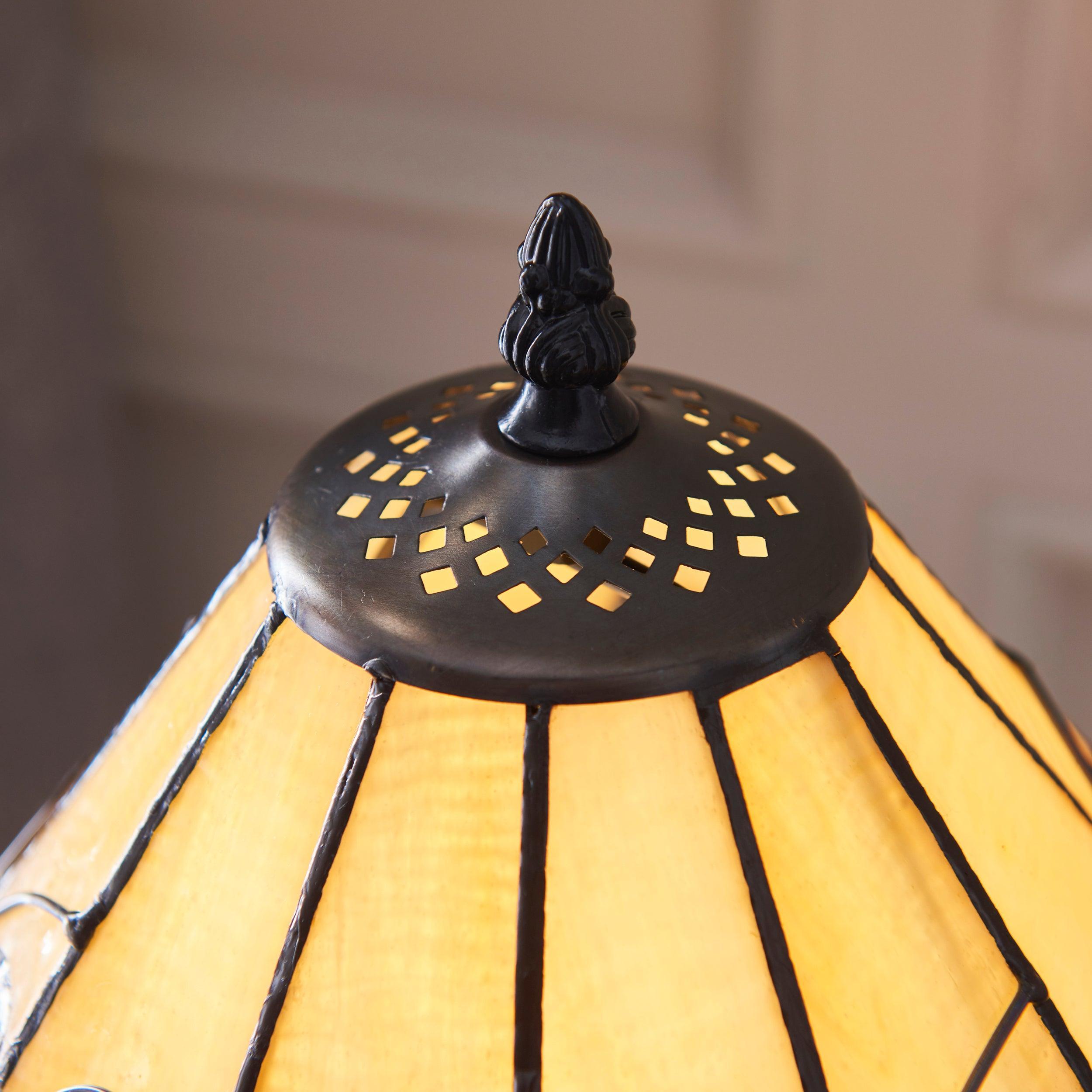 jamelia medium tiffany lamp close fitting image