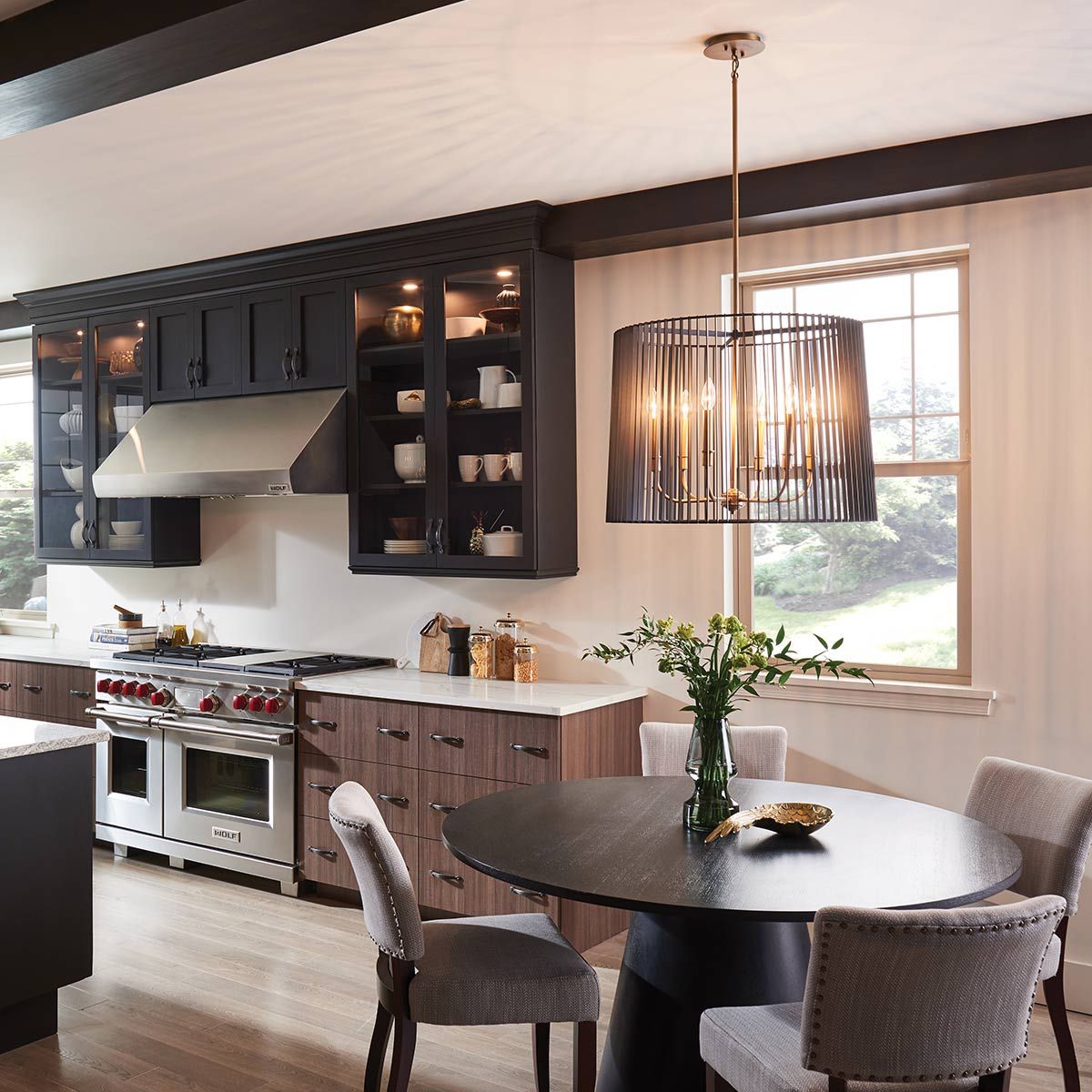 Linara 6 Light Modern Chandelier