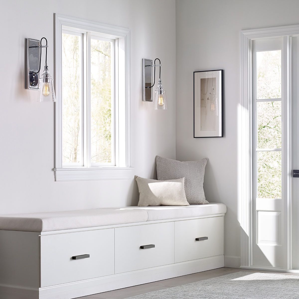 Loras 1 Light Chrome Wall Light