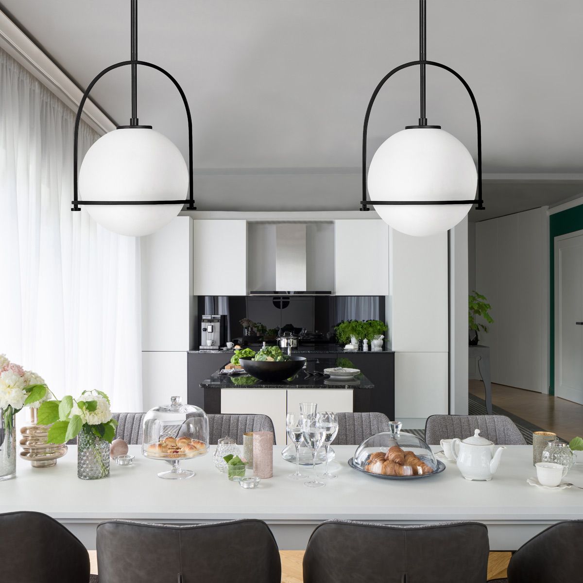 Somerset 1 Light Medium Black Pendant Light