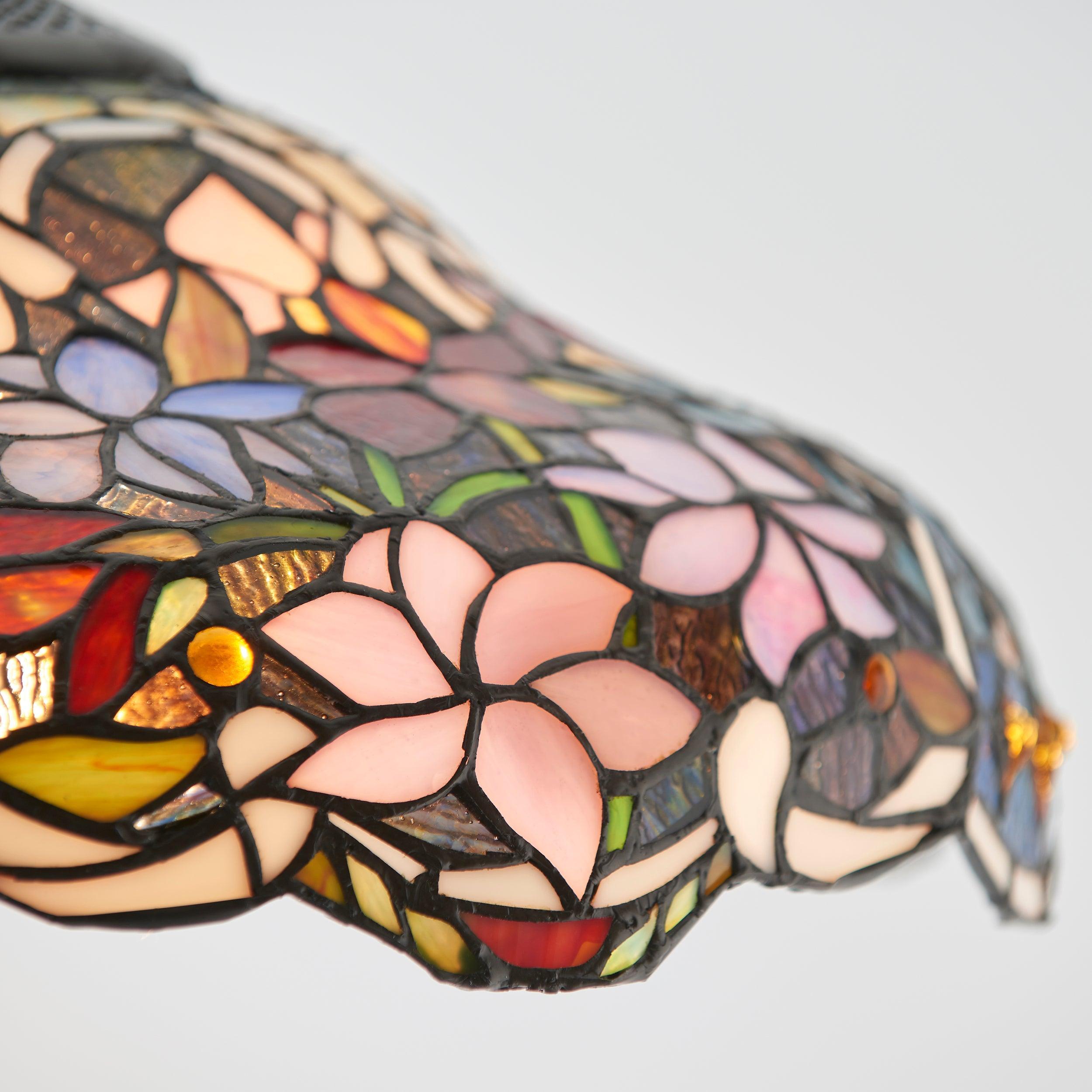 sullivan tiffany medium pendant light Living room lighting image