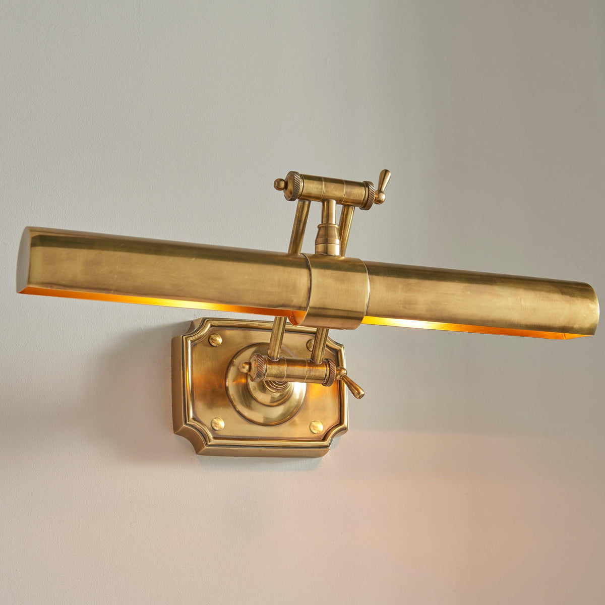 Interiors 1900 Winchester Mellow Brass Large Picture Light-OB-180926