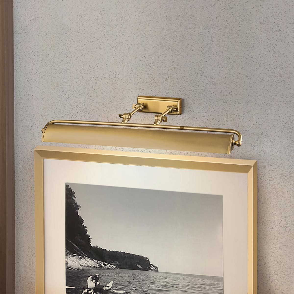 Winchfield Large Brass Picture Light