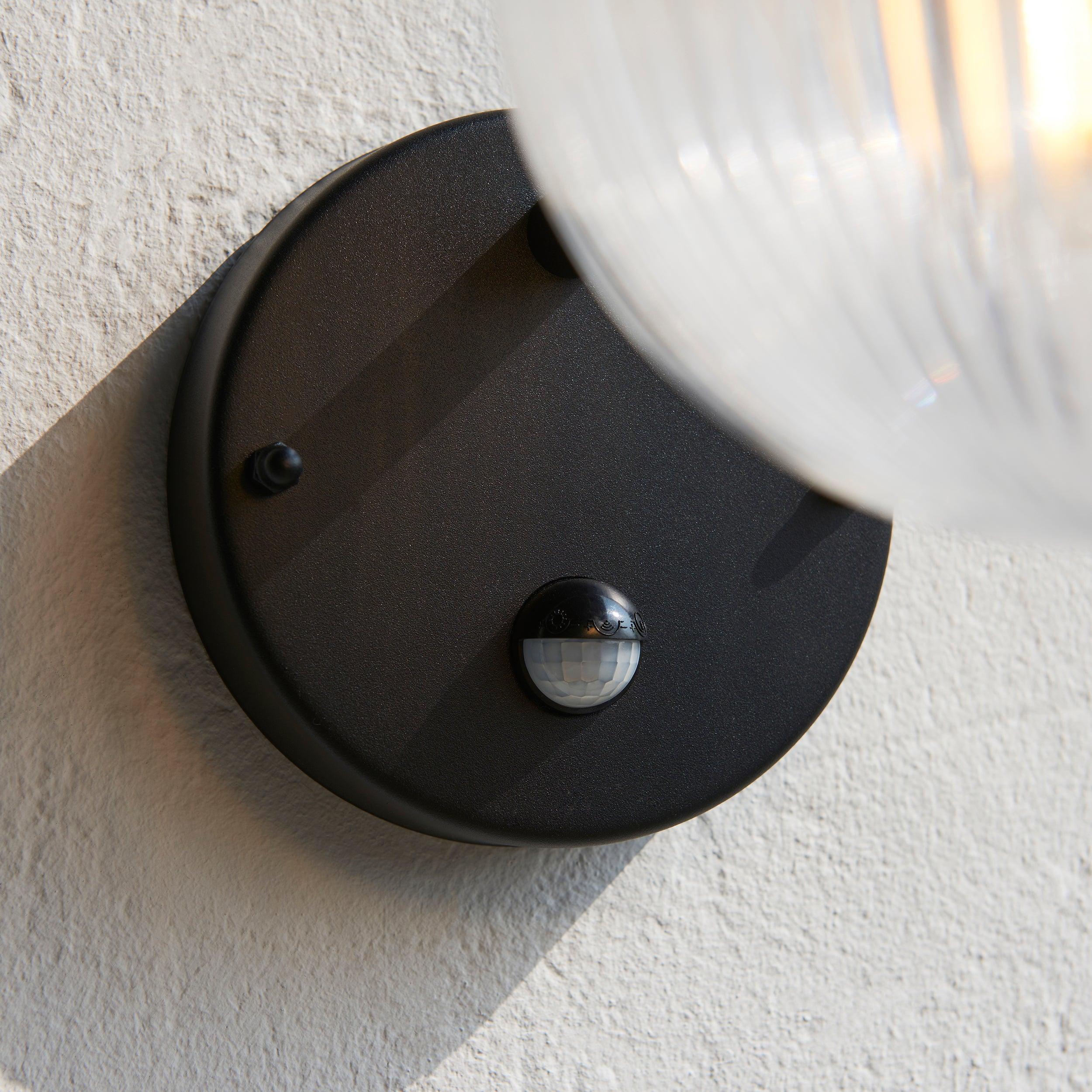 eldon pir black outdoor wall light by Endon Lighting Bedroom Close Up Image