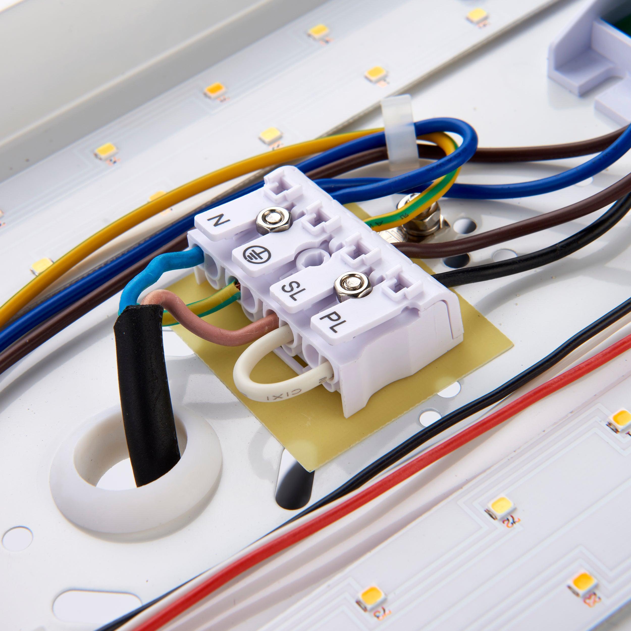 dualled 5ft led batten light emergency em 58w saxby lighting, close up LED Lamp Image 64