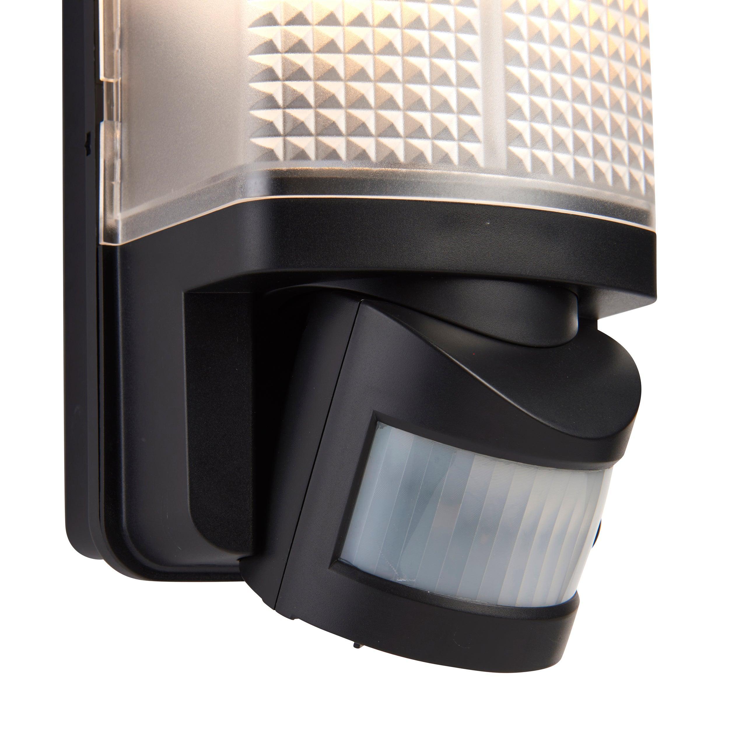 motion pir sensor outdoor black wall light ip44 60w by saxby lighting, close up image 81