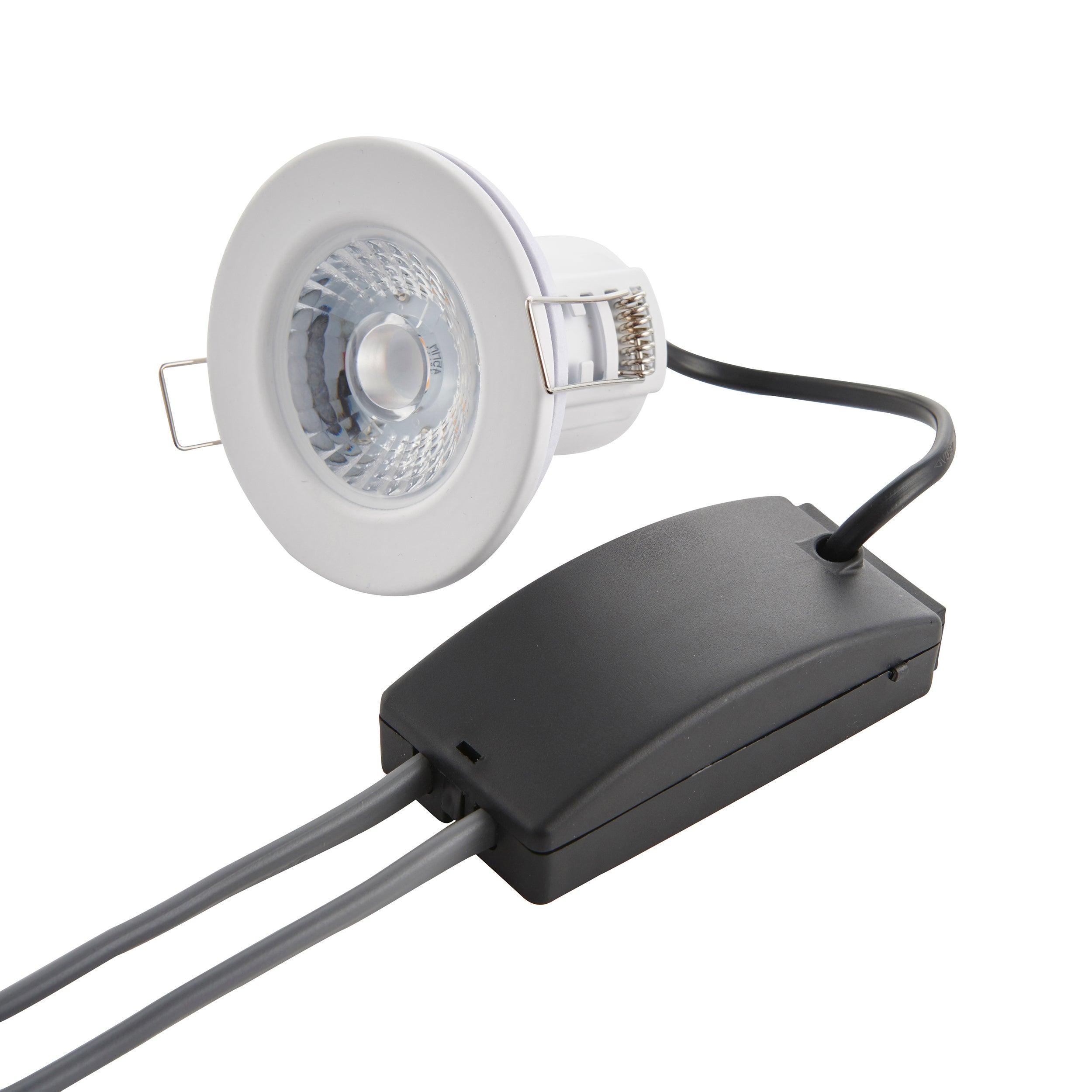 shieldeco 500 warm white recessed ceiling light ip65 4w by saxby lighting, close up image 283