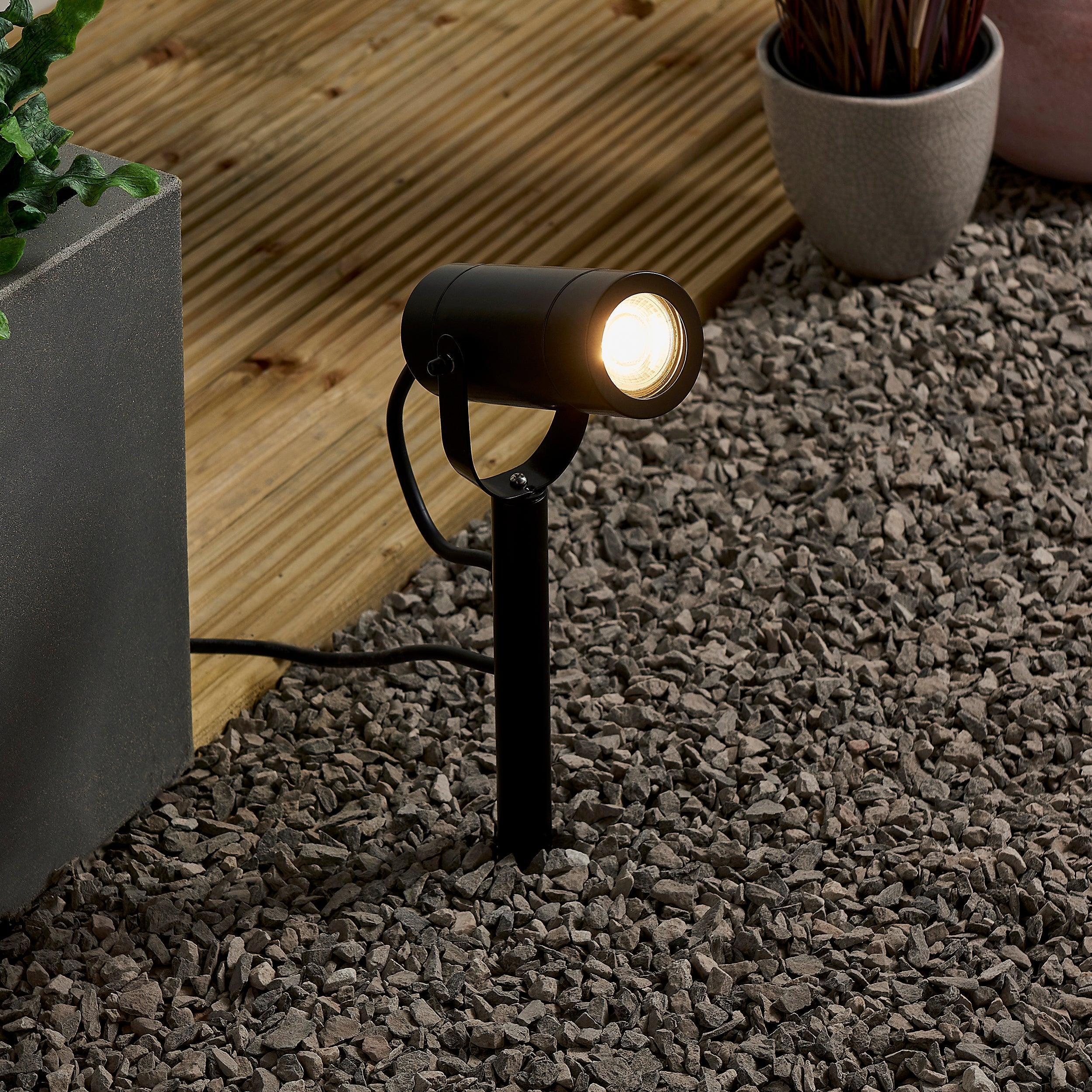 palin 310mm black garden spike light ip44 7w by saxby lighting, close up image 350