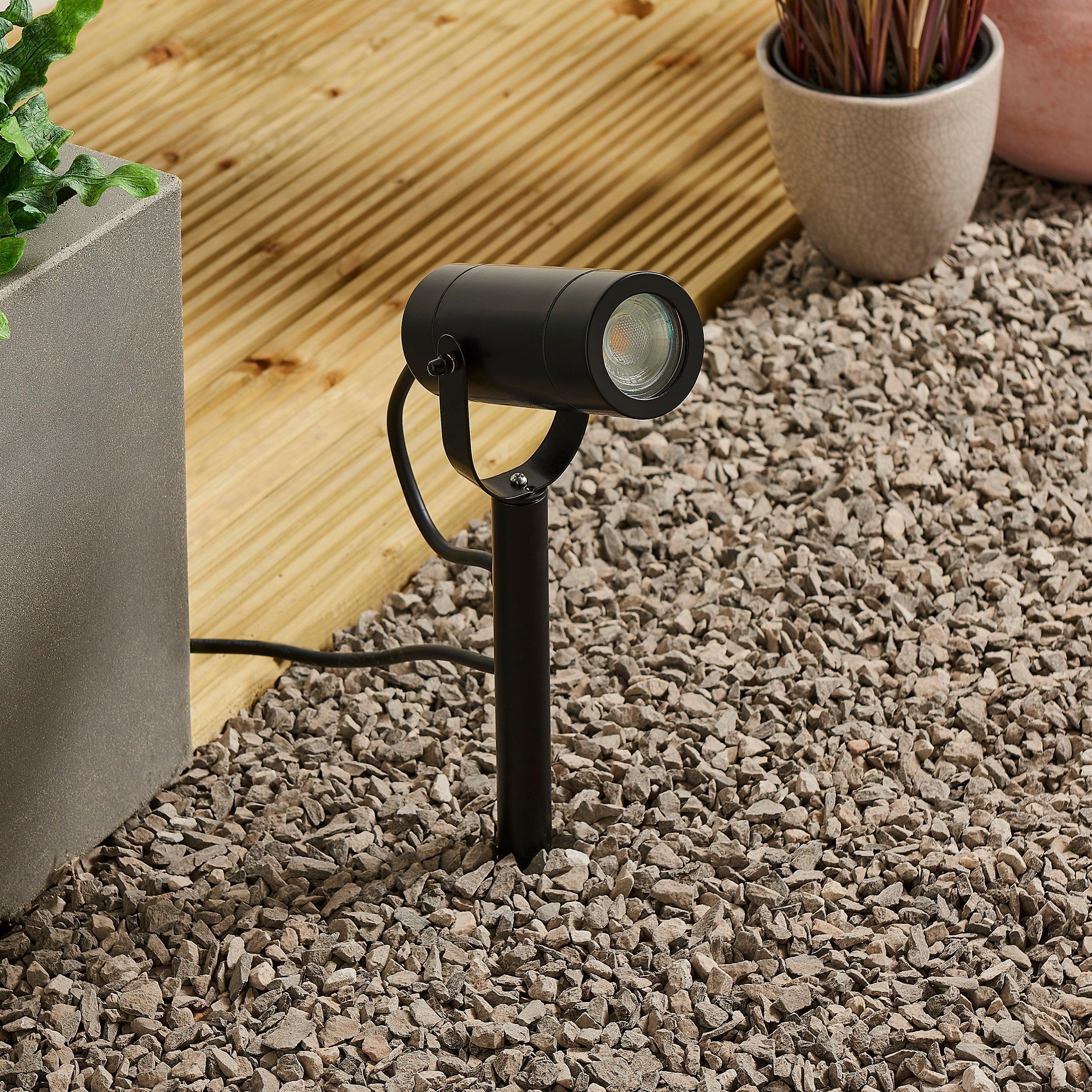 palin 310mm black garden spike light ip44 7w by saxby lighting, close up image 293