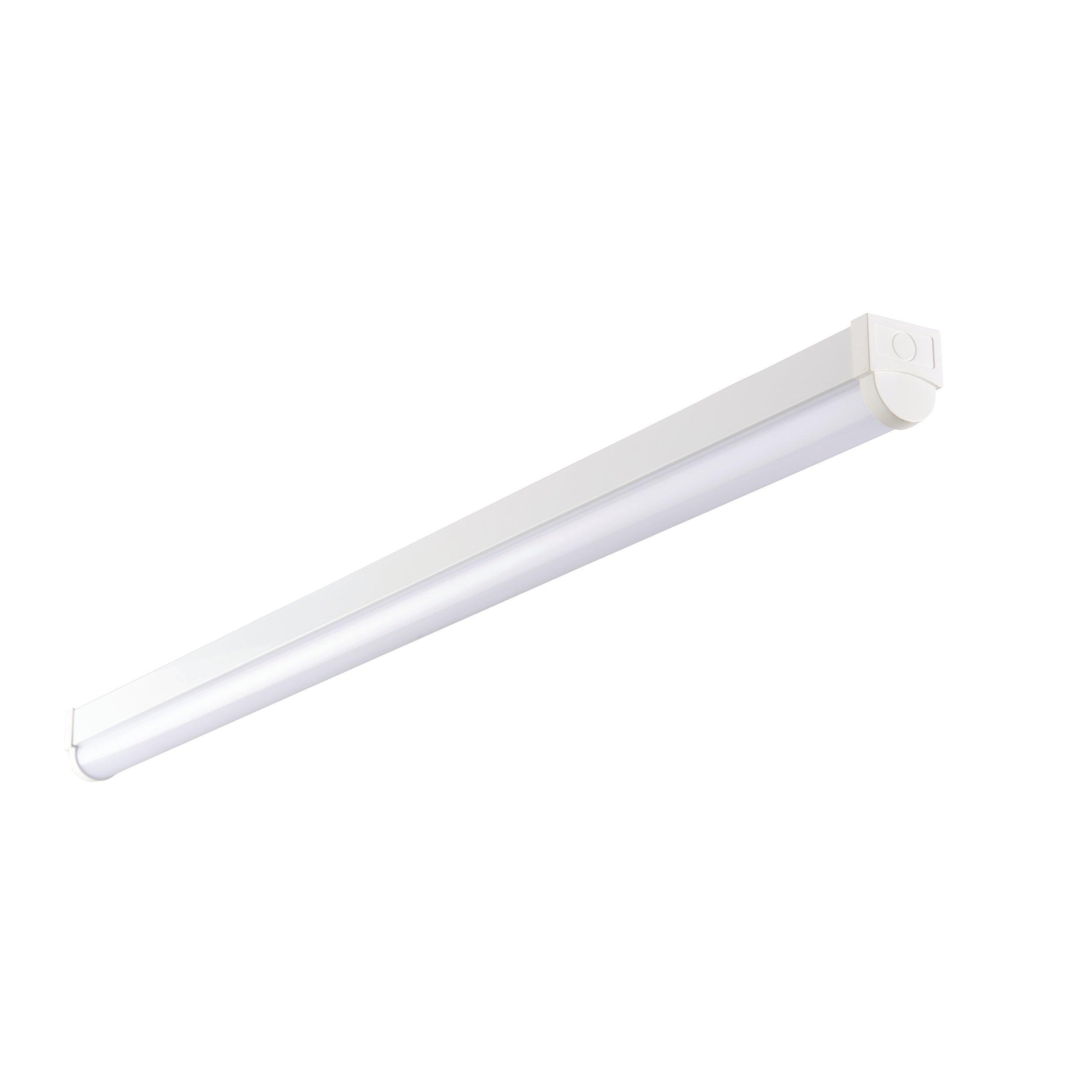 rular 6ft standard led batten light 52wby Saxby Lighting, close up image