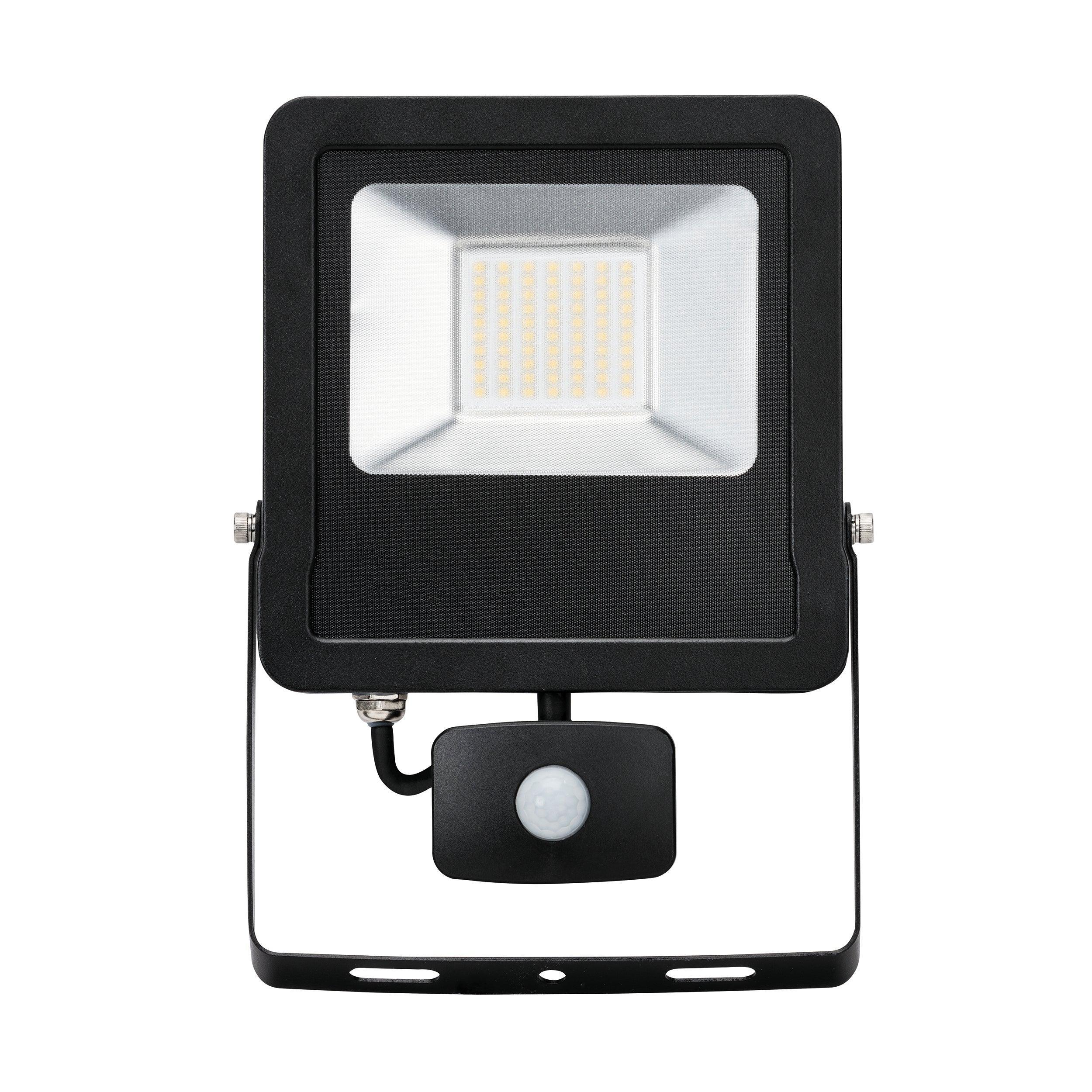 surge pir ip44 led flood light 50w cool white by saxby lighting, close up image 158
