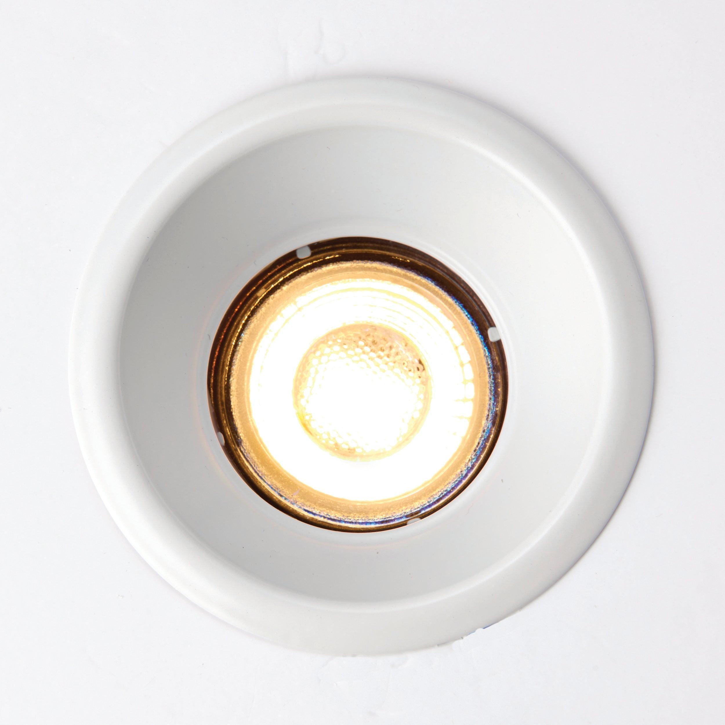 speculo white anti glare recessed light ip65 50w by saxby lighting, close up image 273