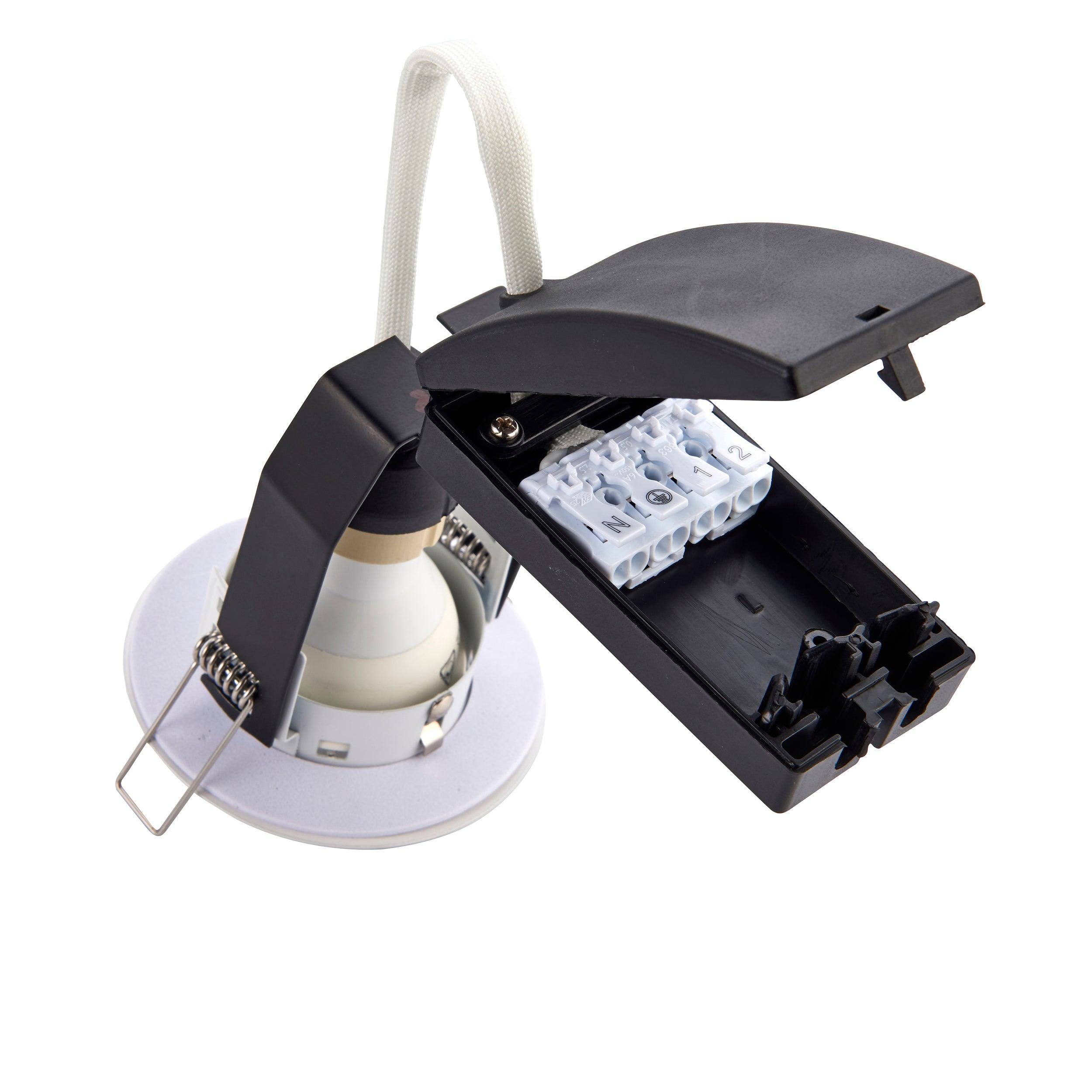 speculo bracket by saxby lighting, close up image 43