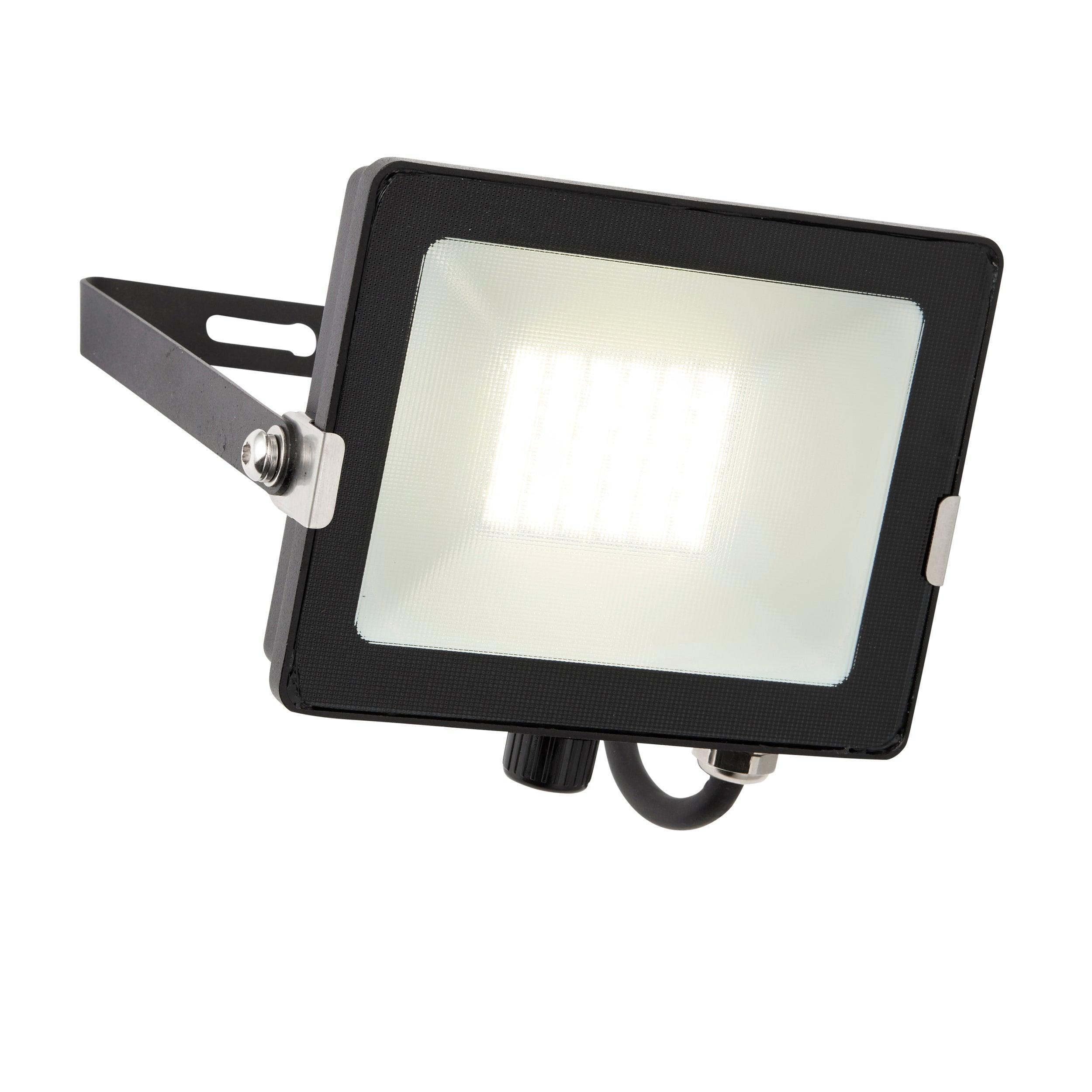 salde ip65 led flood light 30w cool whiteby saxby lighting